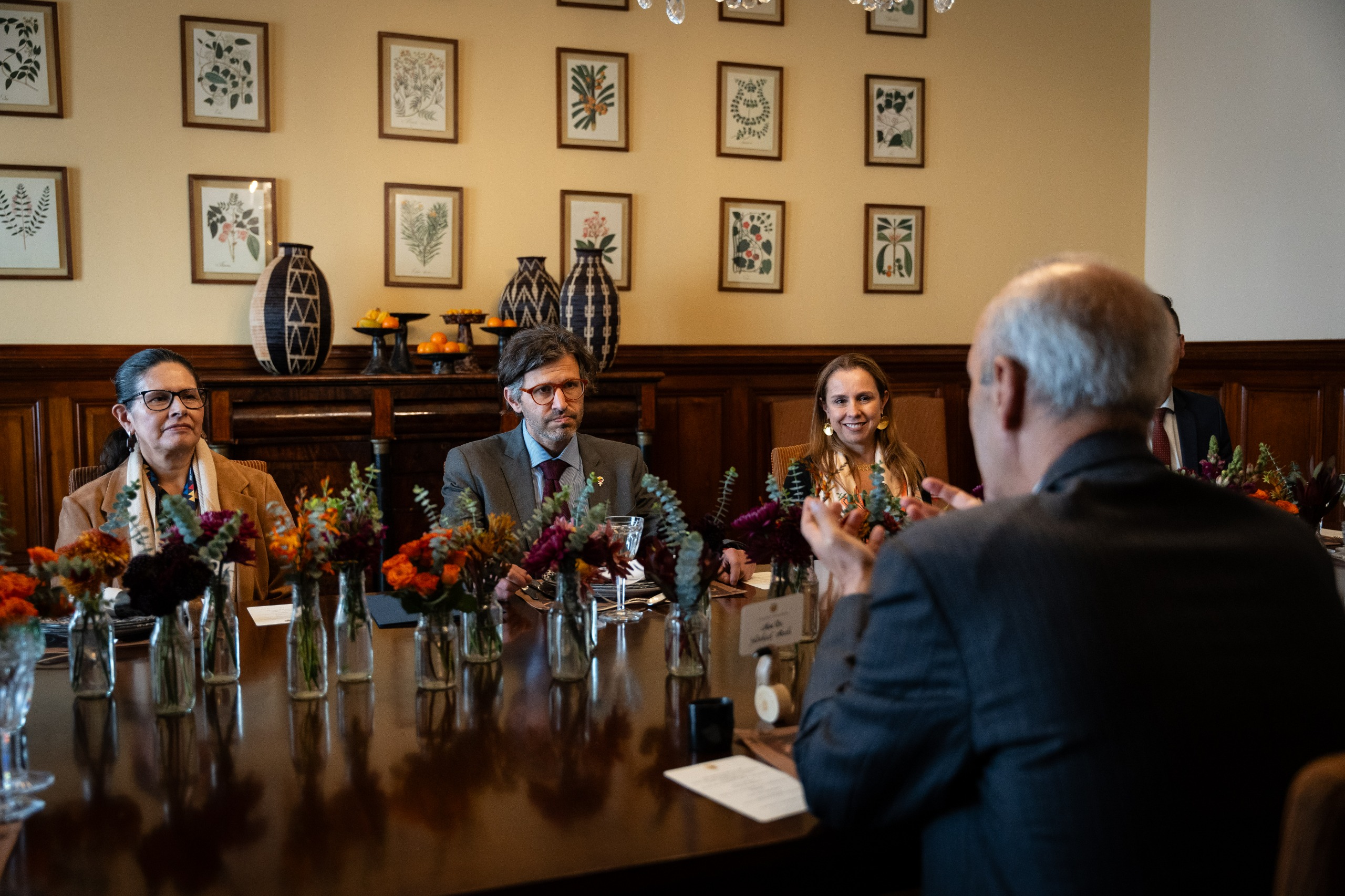 Viceministro para Asuntos Multilaterales designado, Mauricio Jaramillo Jassir, recibe visita del Relator Especial de Naciones Unidas sobre los derechos humanos de los migrantes, Gehad Madi