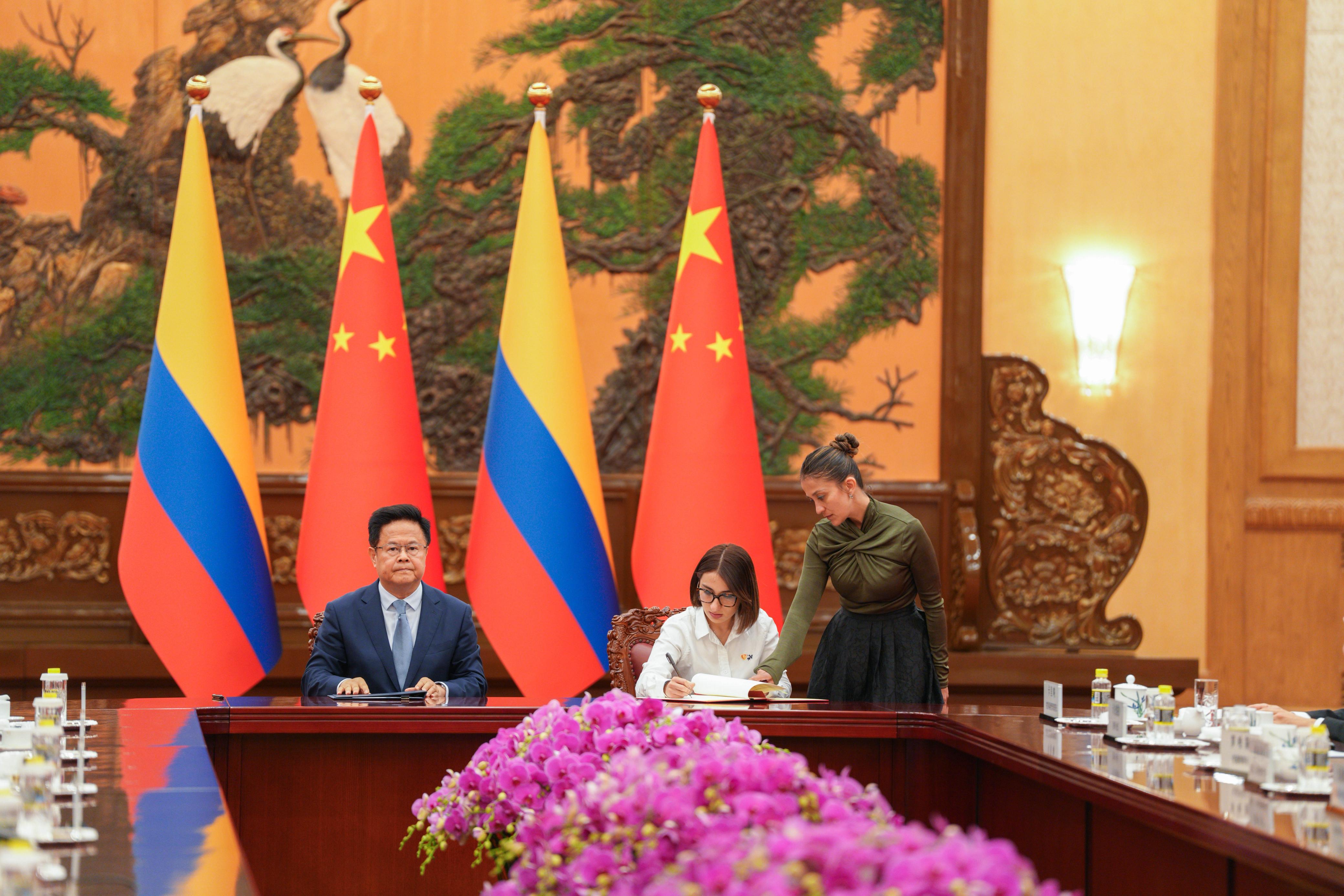 Plan de Cooperación firmado entre Colombia y China China durante la visita oficial presidencial realizada en mayo de 2025
