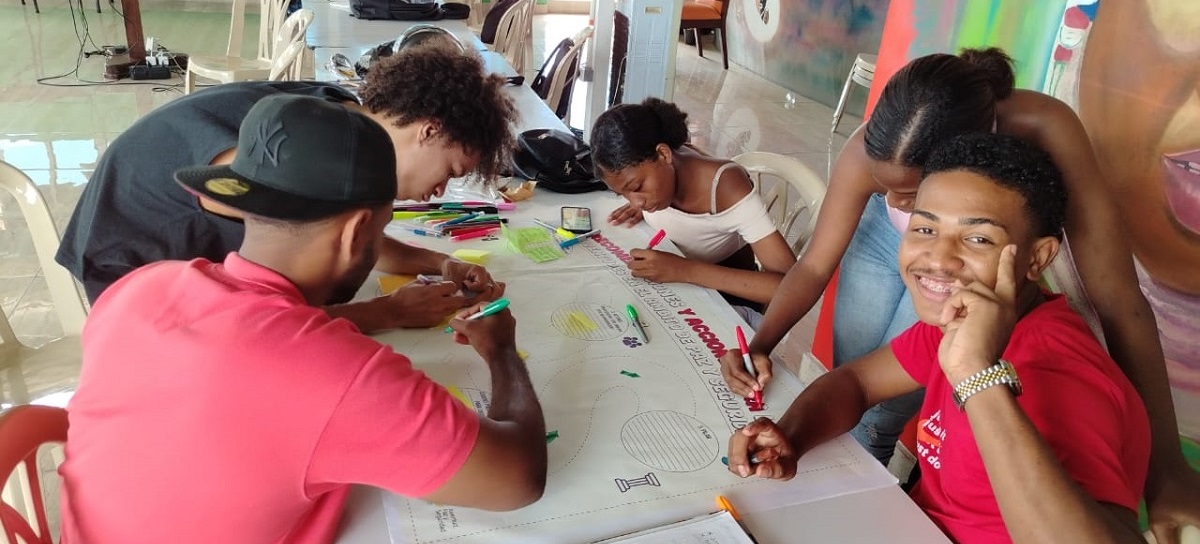  Jóvenes de Buenaventura alzaron su voz por la paz y la seguridad: Las juventudes del Pacífico aportan al Plan de Acción Nacional de Juventud, Paz y Seguridad