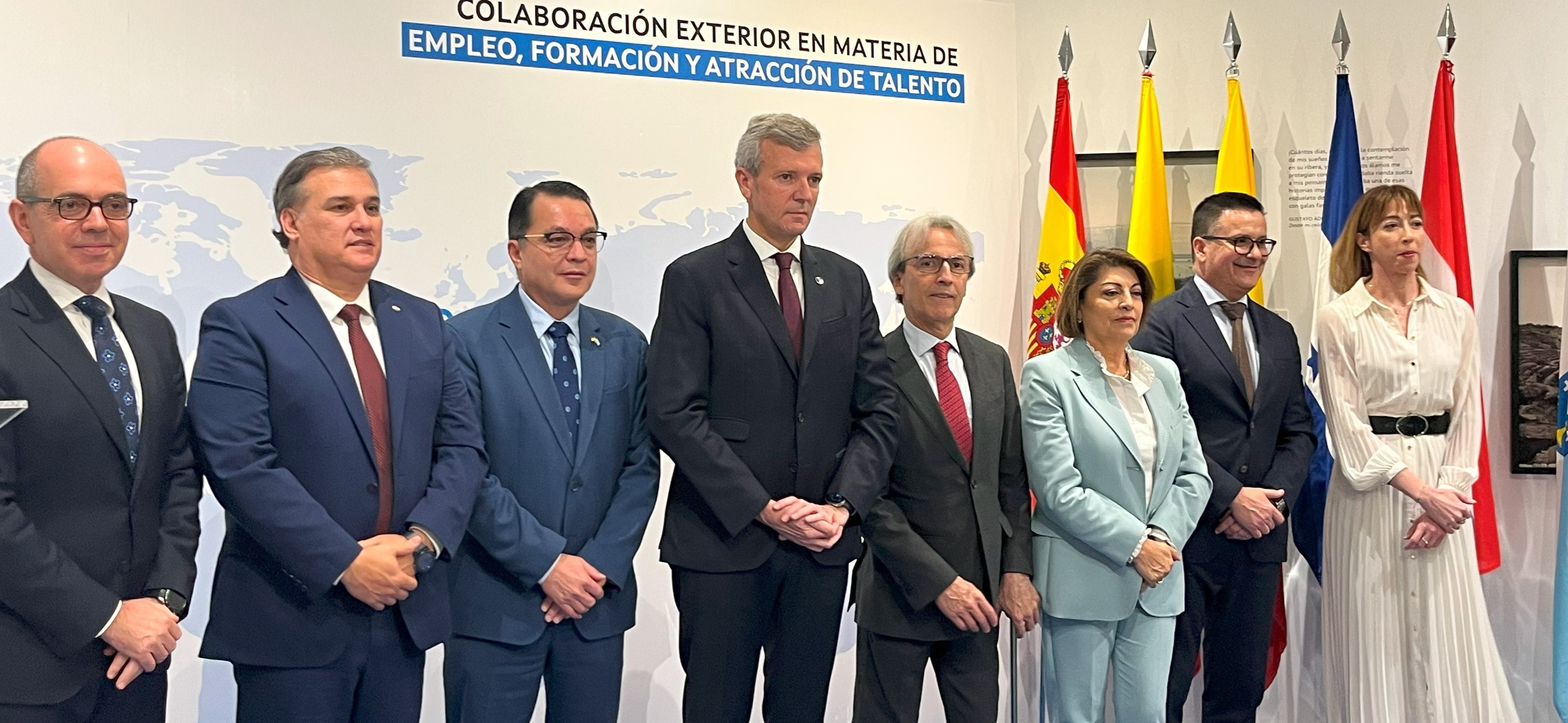 Xunta de Galicia y embajadores de Colombia, Ecuador, Honduras y Paraguay firman Declaración de Intención para impulsar la colaboración en materia de migración laboral 