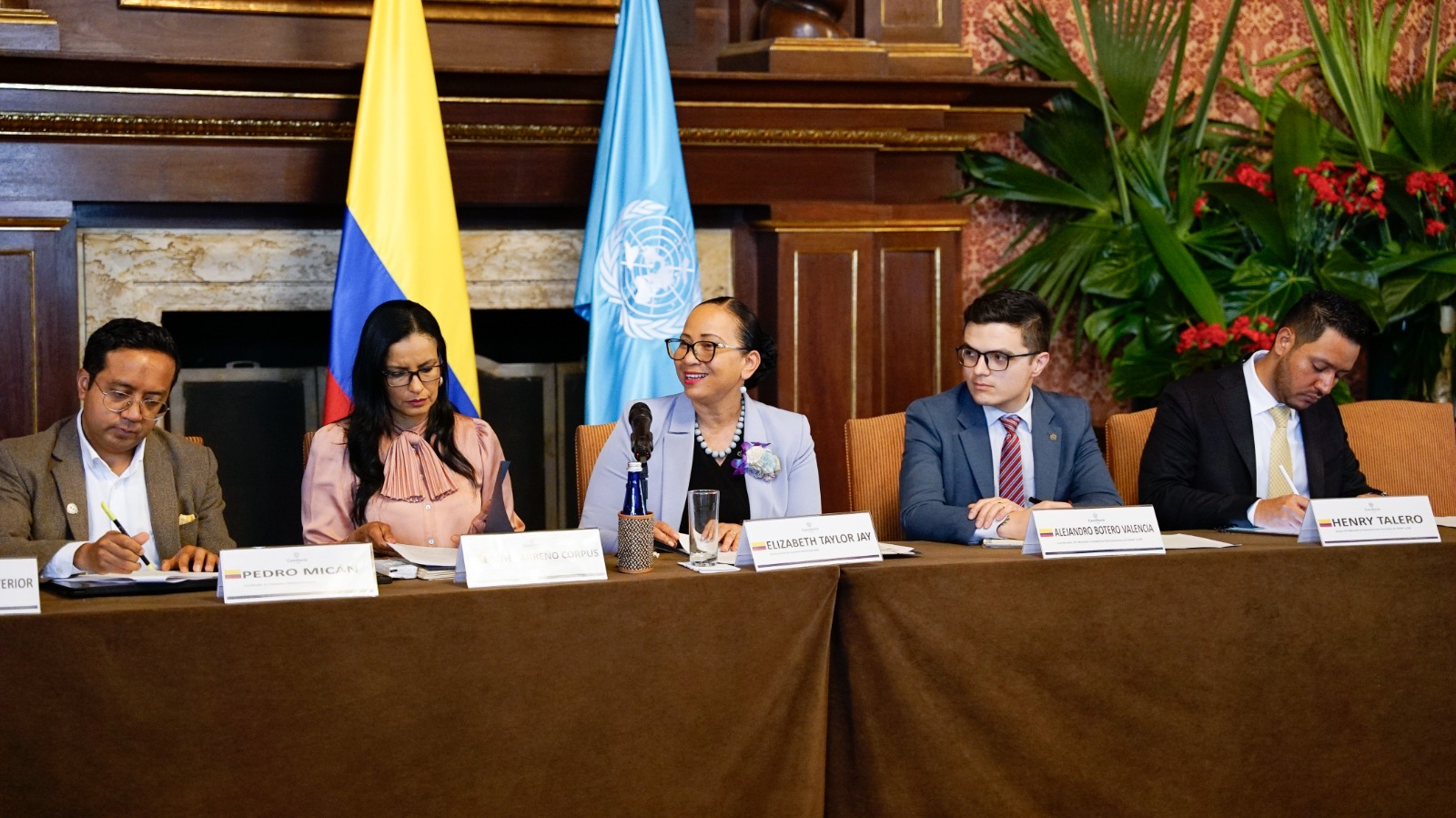 Reunión con el Grupo de Trabajo de las Naciones Unidas sobre la cuestión de los derechos humanos y las empresas transnacionales y otras empresas