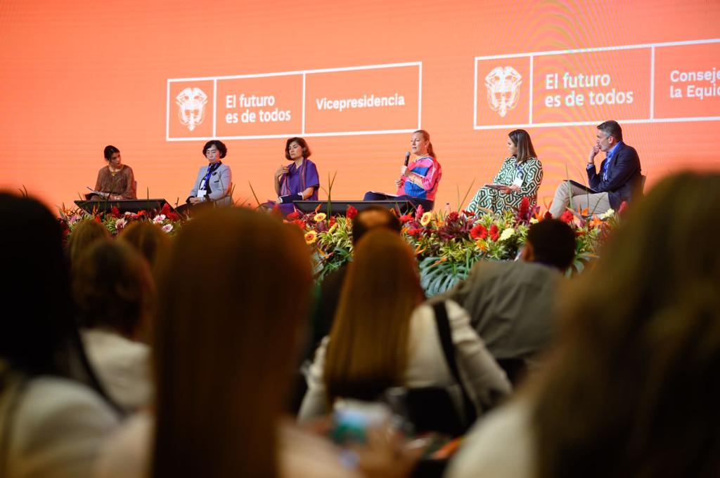 Foro M convoca a más mujeres a participar en la construcción de una agenda internacional