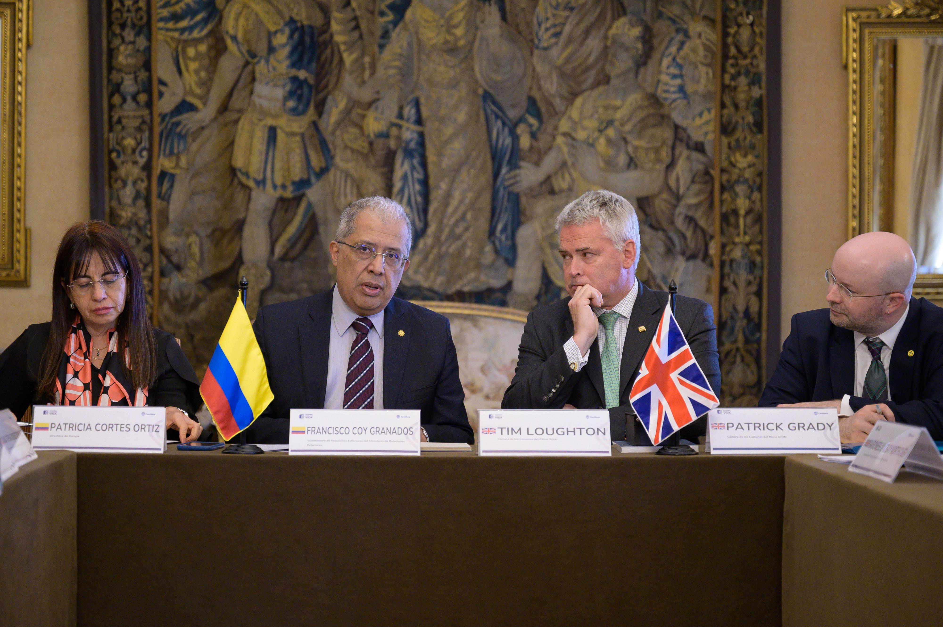 Colombia y Reino Unido profundizan su diálogo político