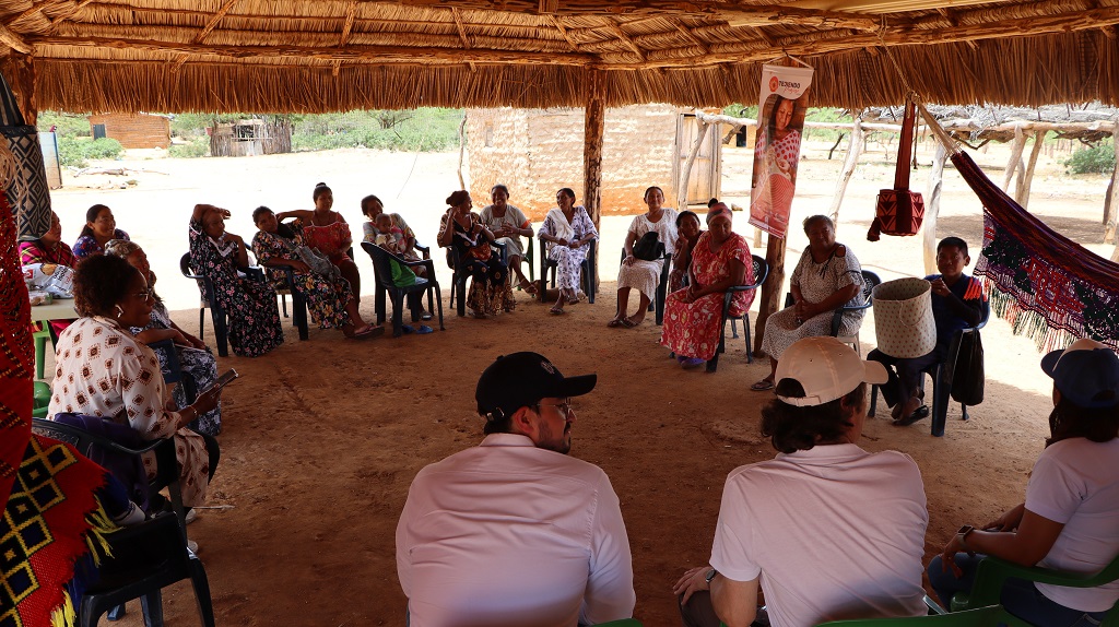 Cancillería apoyó proyecto implementado con comunidades Wayuu que benefició a 126 mujeres en los municipios de Uribia y Manaure en La Guajira