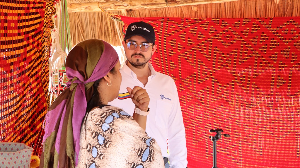 Cancillería apoyó proyecto implementado con comunidades Wayuu que benefició a 126 mujeres en los municipios de Uribia y Manaure en La Guajira