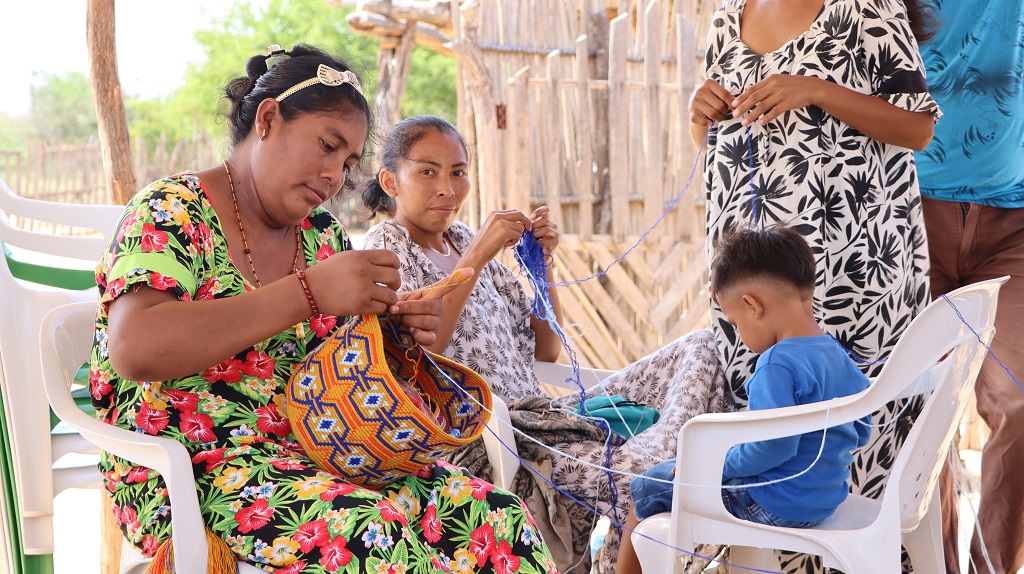 Cancillería apoyó proyecto implementado con comunidades Wayuu que benefició a 126 mujeres en los municipios de Uribia y Manaure en La Guajira