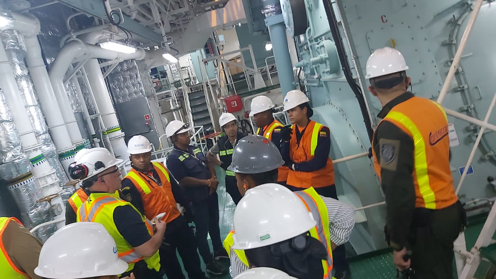 OEA capacita a funcionarios colombianos en inspección intermodal de buques y contenedores