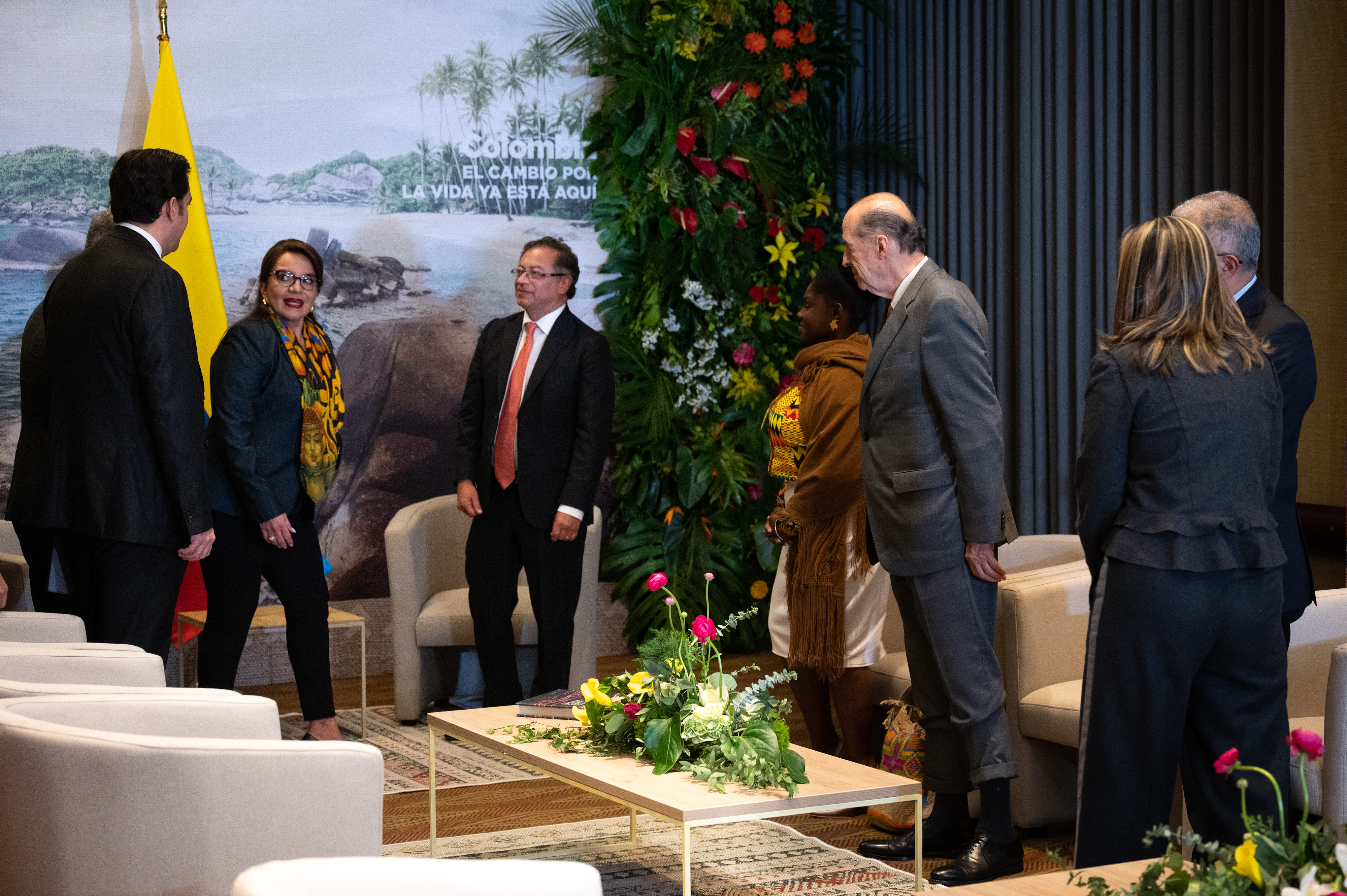 Reunión del Presidente Gustavo Petro, Vicepresidenta Francia Márquez, Canciller Álvaro Leyva con la Presidenta de Honduras Iris Xiomara Castro
