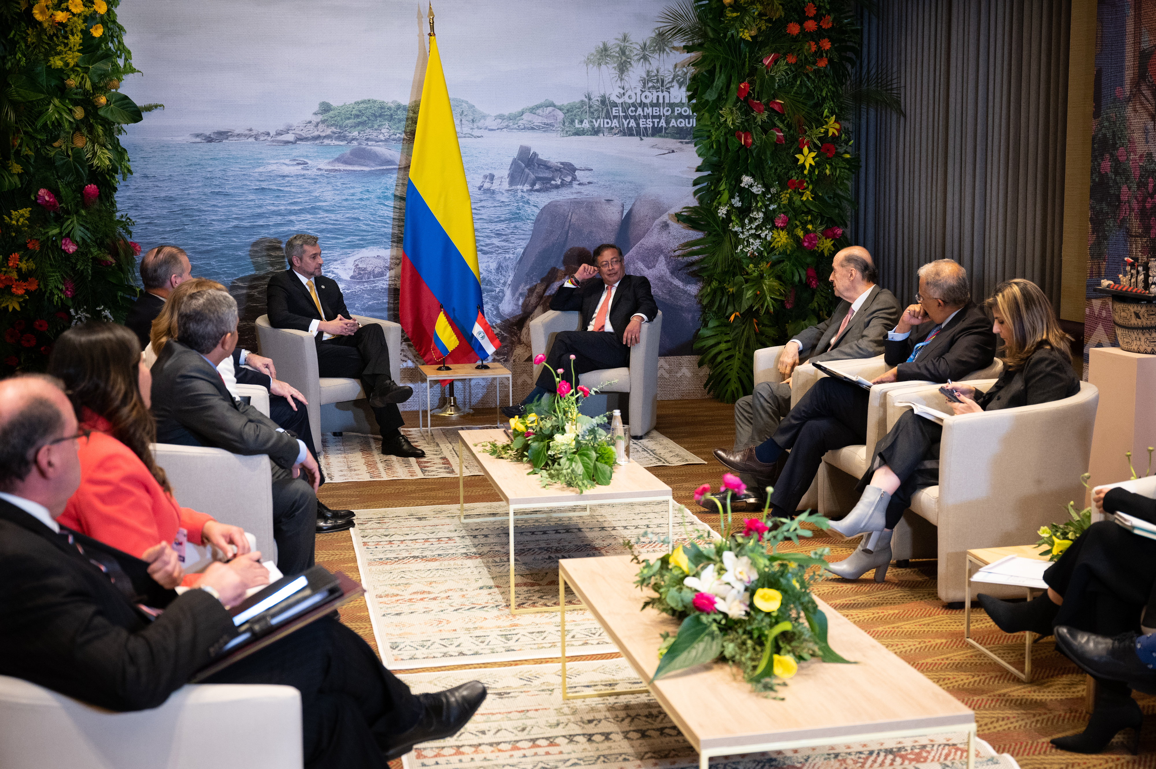 Presidente de Colombia y su homólogo de Paraguay dialogaron sobre los temas de la agenda entre los dos países 