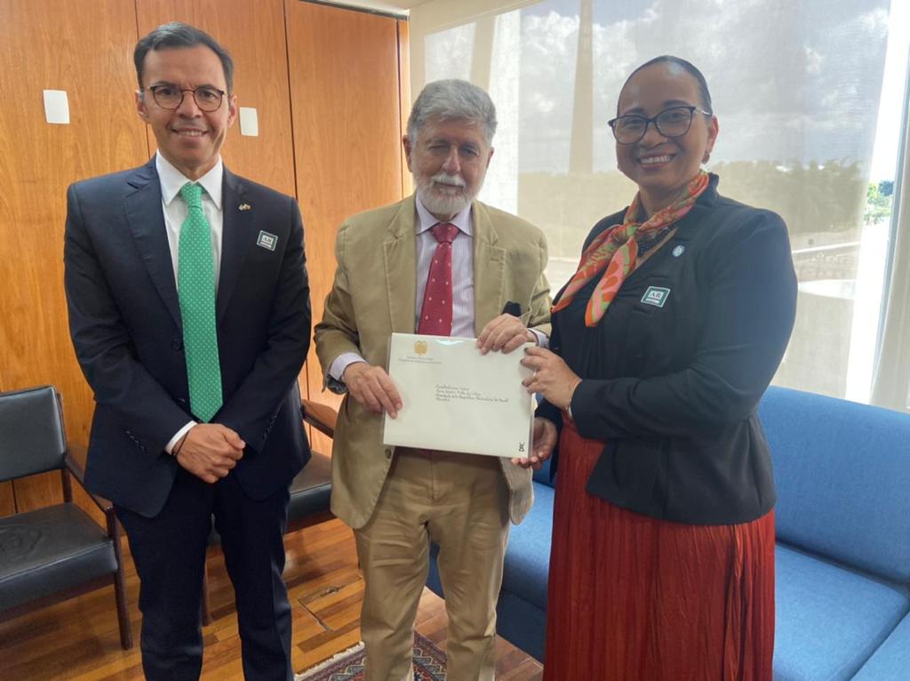 Viceministra Elizabeth Taylor oficializó invitación a Brasil para Feria del Libro de Bogotá 
