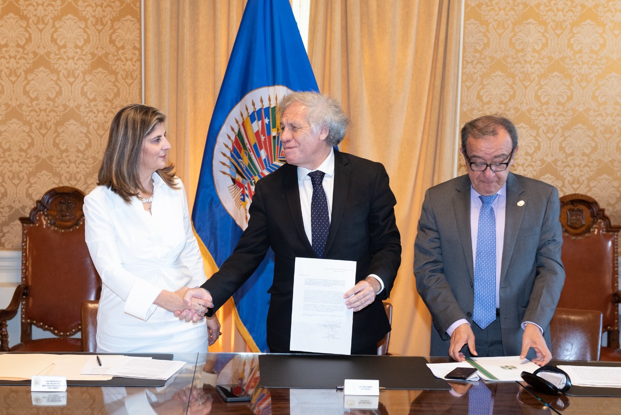 Viceministra Laura Gil oficializó ante el Secretario General de la OEA la adhesión de Colombia a la Convención Interamericana sobre la Protección de los Derechos de las Personas Mayores