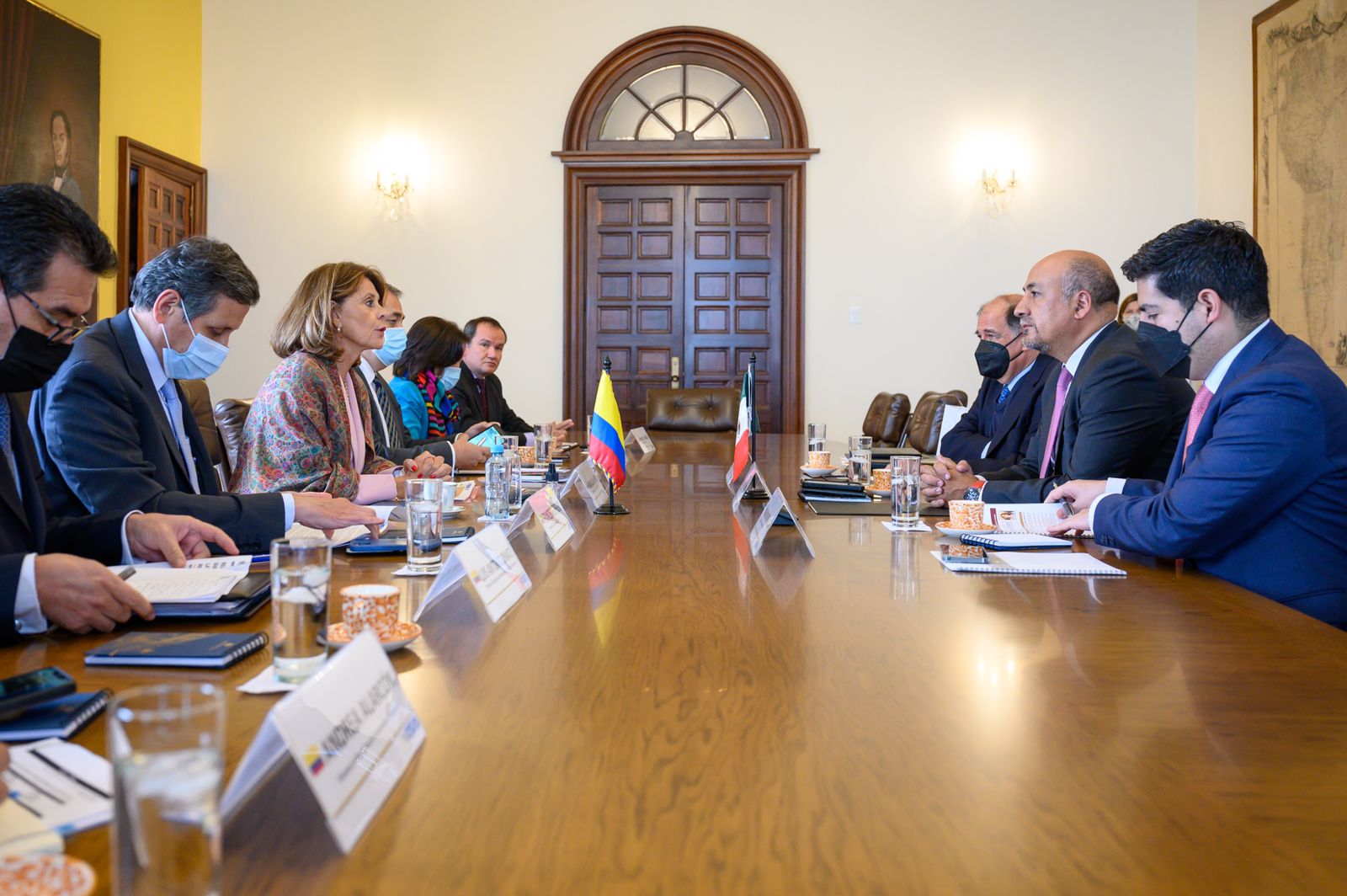 Vicepresidente-Canciller anuncia que desde el 1 de abril empezará a funcionar sistema de preregistro electrónico, para los colombianos que viajen a México