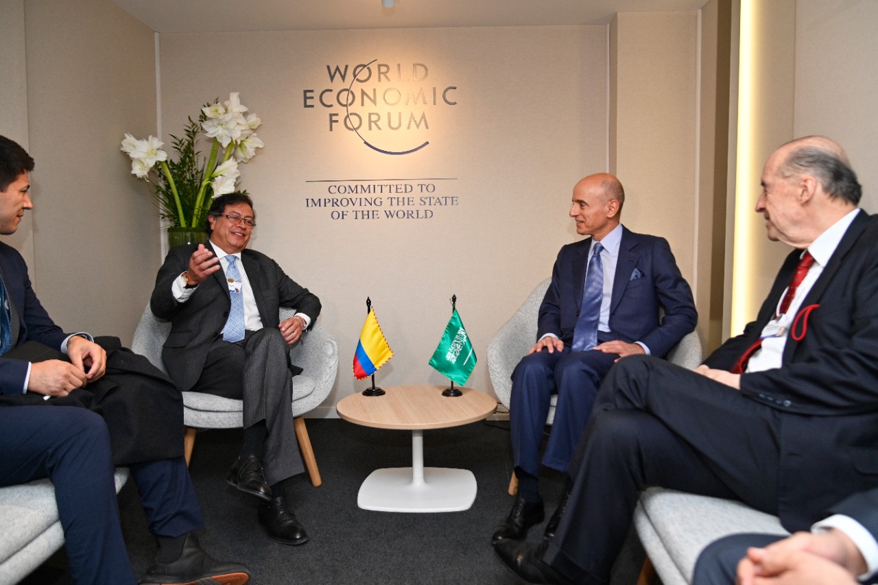 Canciller Leyva acompañó encuentros estratégicos del presidente Petro, durante la tercera jornada del Foro Económico Mundial de Davos