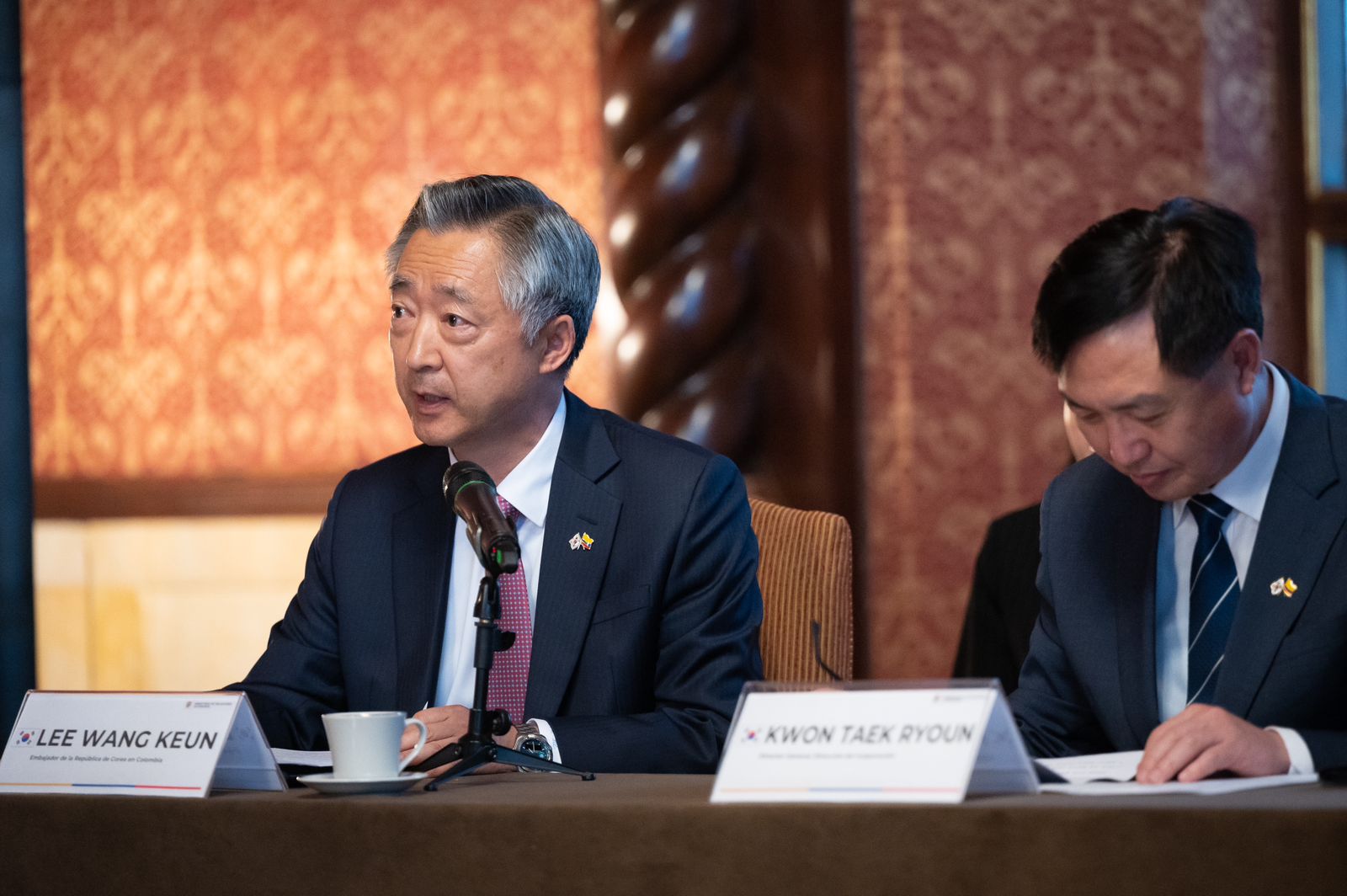 La misión coreana, encabezada por Kwon Taek Ryoun, director general de Cooperación Tecnológica de la Administración de Desarrollo Rural de Corea
