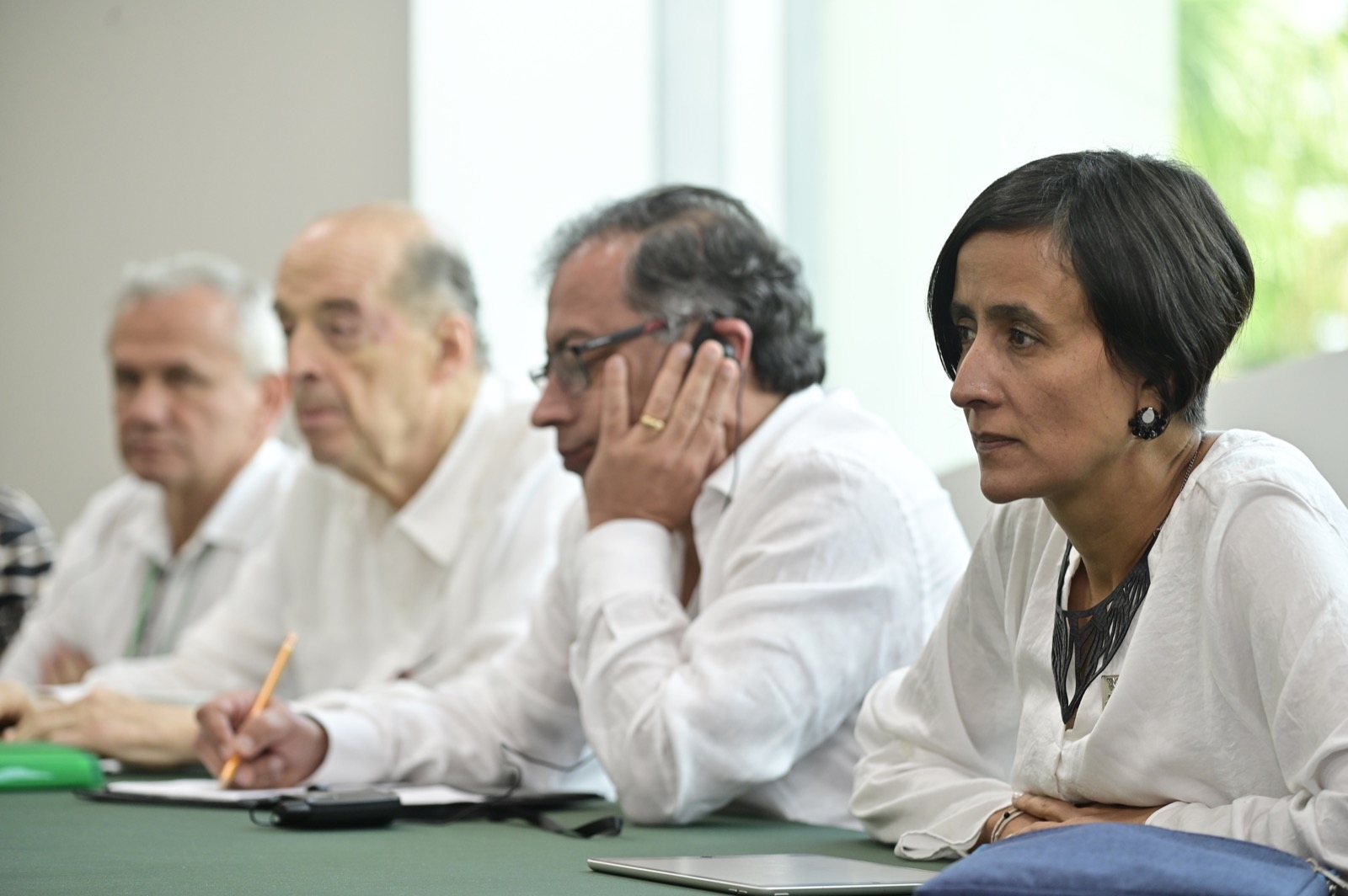 En reunión bilateral con el presidente Petro, Emiratos Árabes Unidos expresó interés en invertir en energías limpias en Colombia