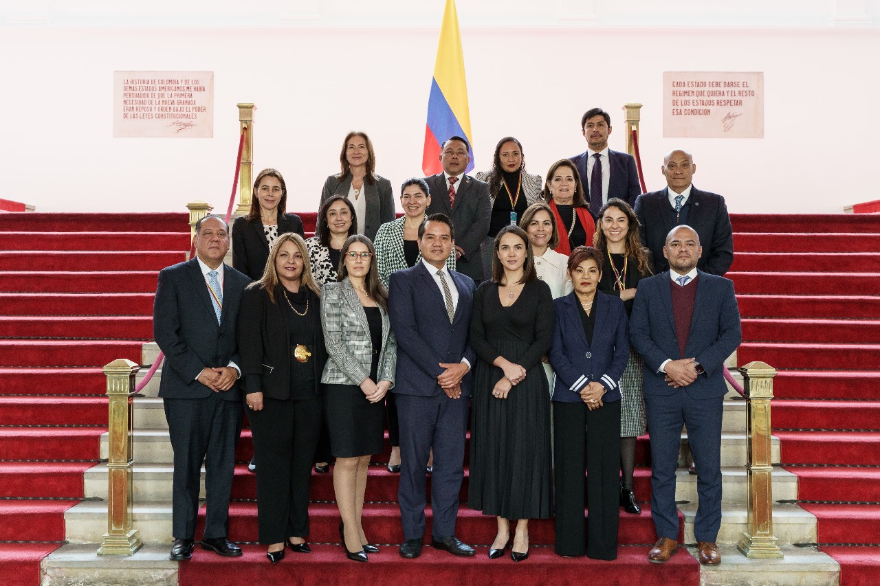 Con avances en medio ambiente, educación y seguridad vial, Colombia entregó la presidencia del Proyecto Mesoamérica