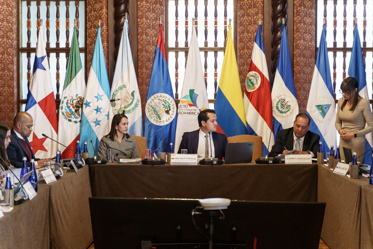 Con avances en medio ambiente, educación y seguridad vial, Colombia entregó la presidencia del Proyecto Mesoamérica