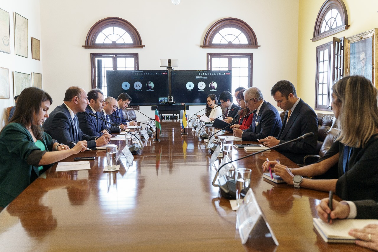 Consultas Políticas bilaterales entre Colombia y Azerbaiyán