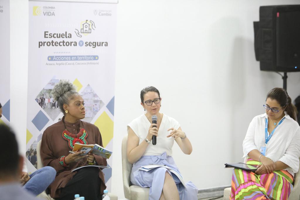 Gobierno Nacional presentó el Plan de Acción Nacional de la Declaración sobre Escuelas Seguras para la protección de la niñez y la juventud en escenarios de conflicto armado 