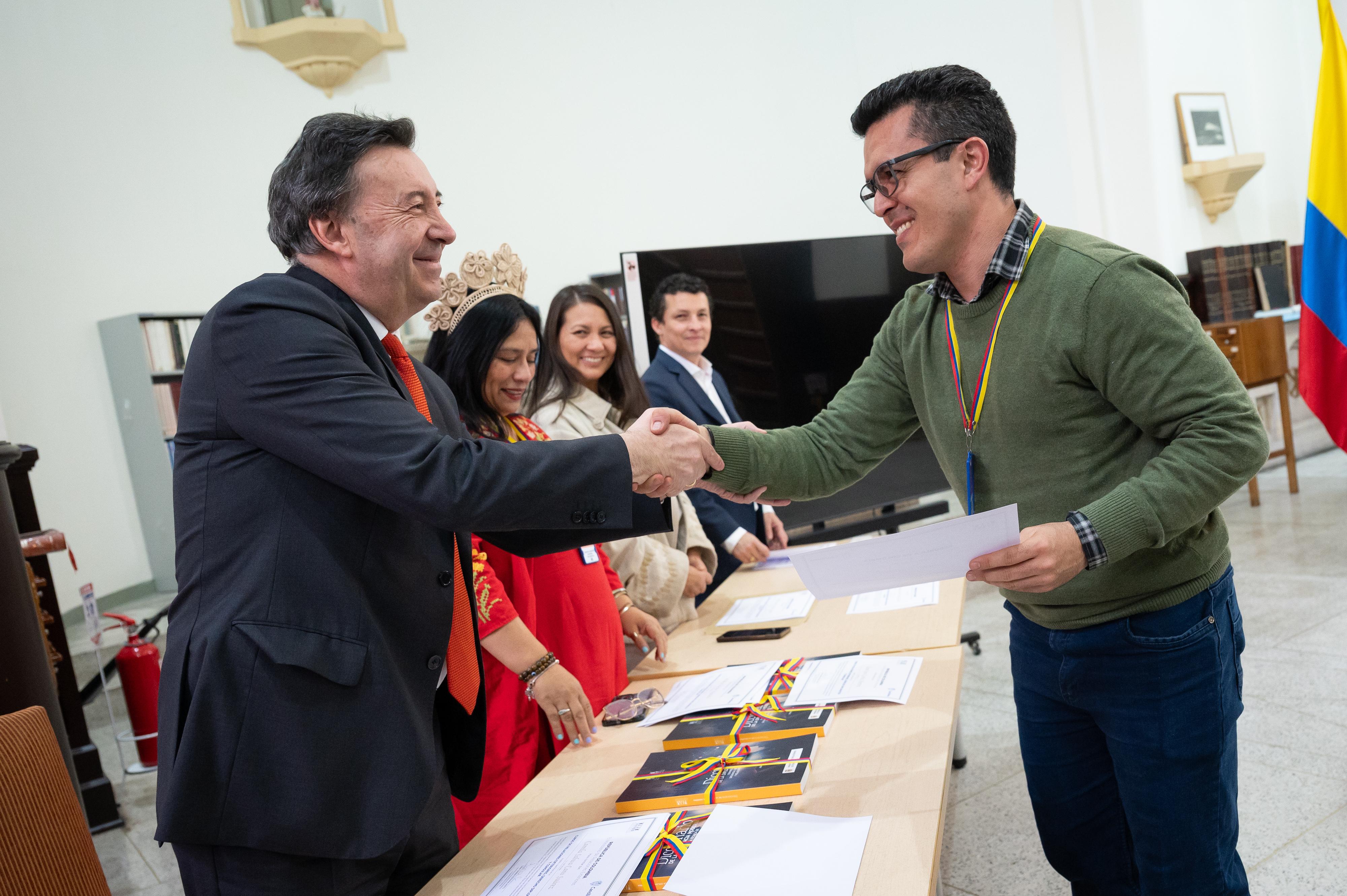 La Academia Diplomática realizó con éxito el Curso de Relaciones Exteriores, Derecho Diplomático y Consular durante los días 17 y 18 de junio de 2024