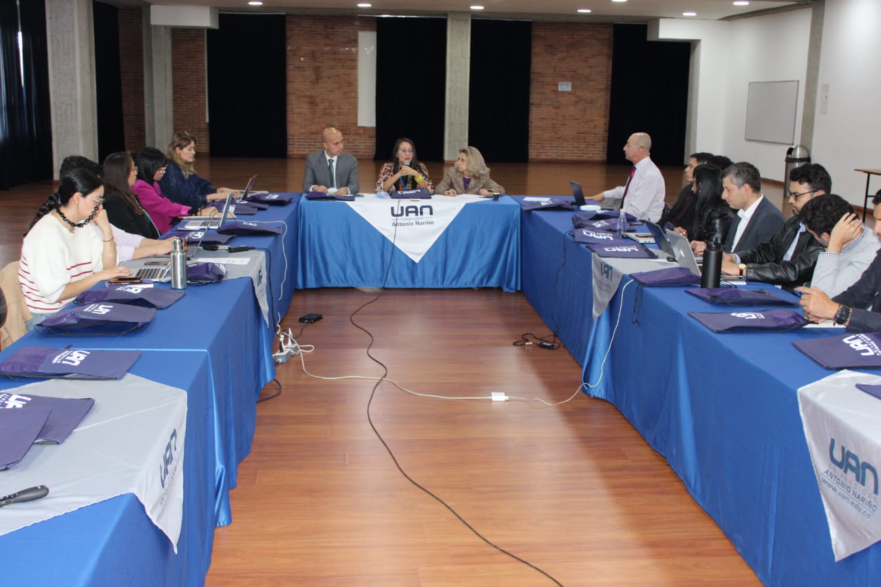 La directora de la Academia Diplomática participó en la V Reunión de la Mesa Intersectorial para la Diplomacia Científica (MIDICI) 