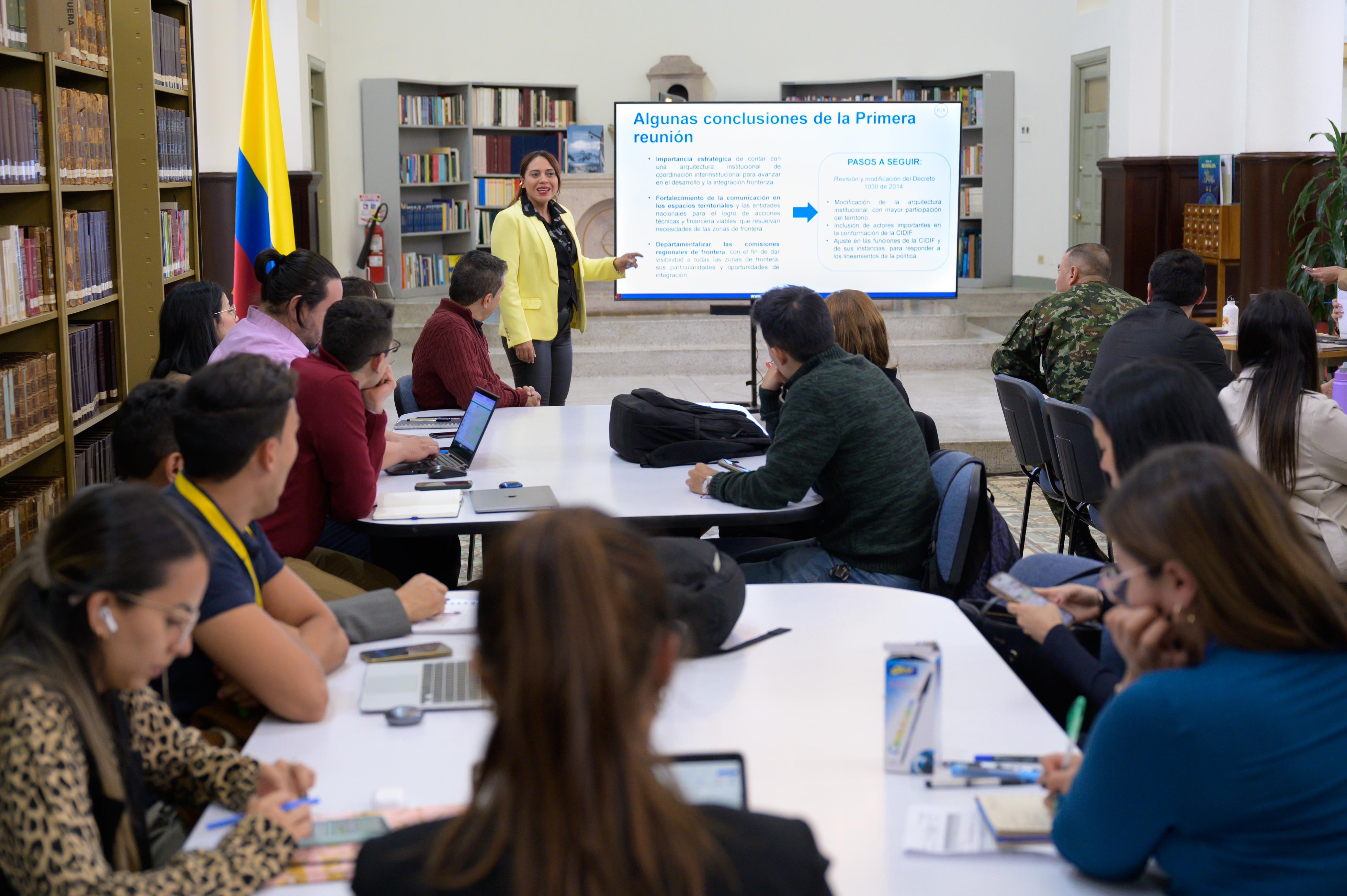 La Cancillería lidera la tercera reunión de trabajo interinstitucional para la formulación de la política de fronteras