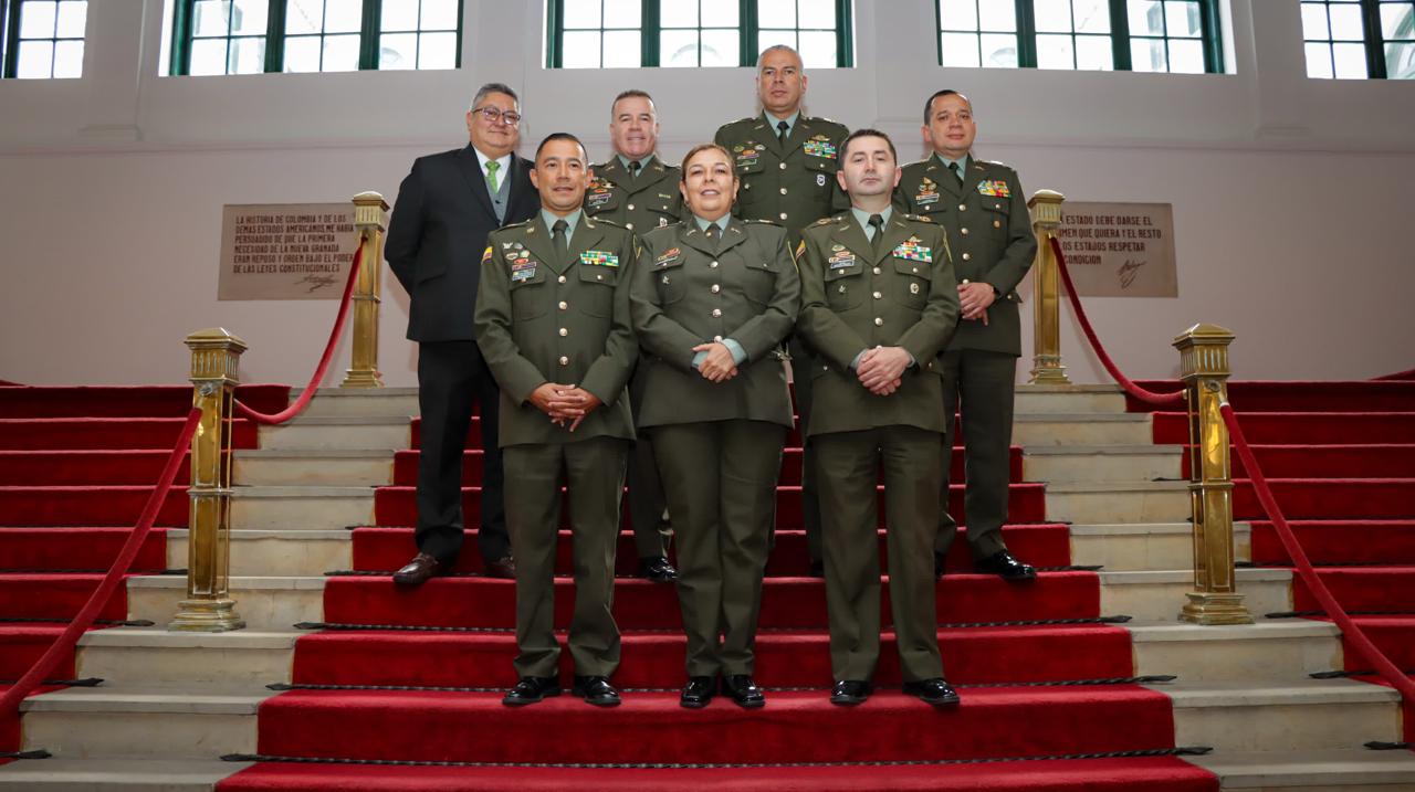La Academia Diplomática “Augusto Ramírez Ocampo” y la Policía Nacional de Colombia cierran el curso de formación para Agregados de Policía