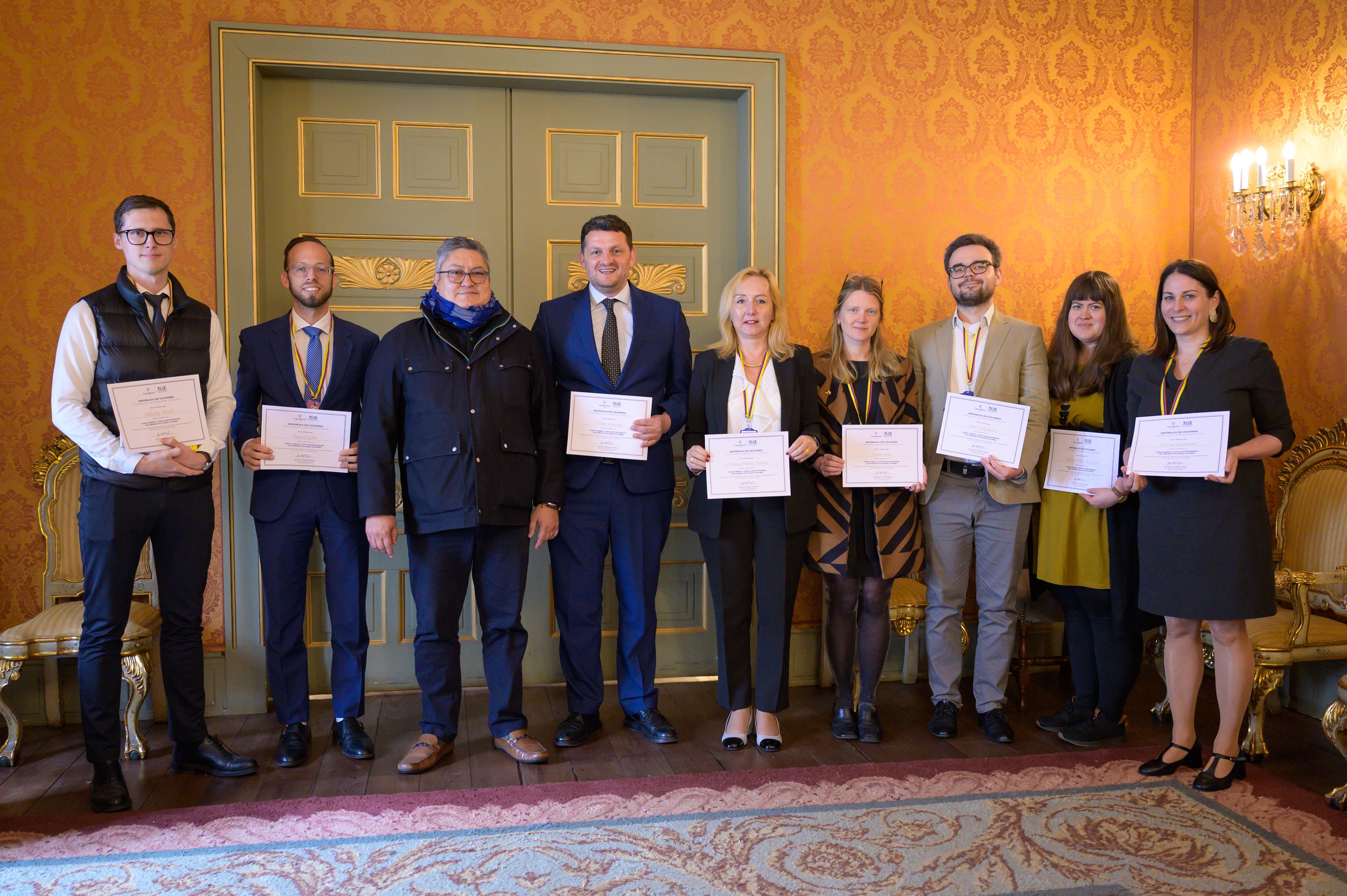 Colombia impulsa la diplomacia internacional con curso dirigido a representantes europeos