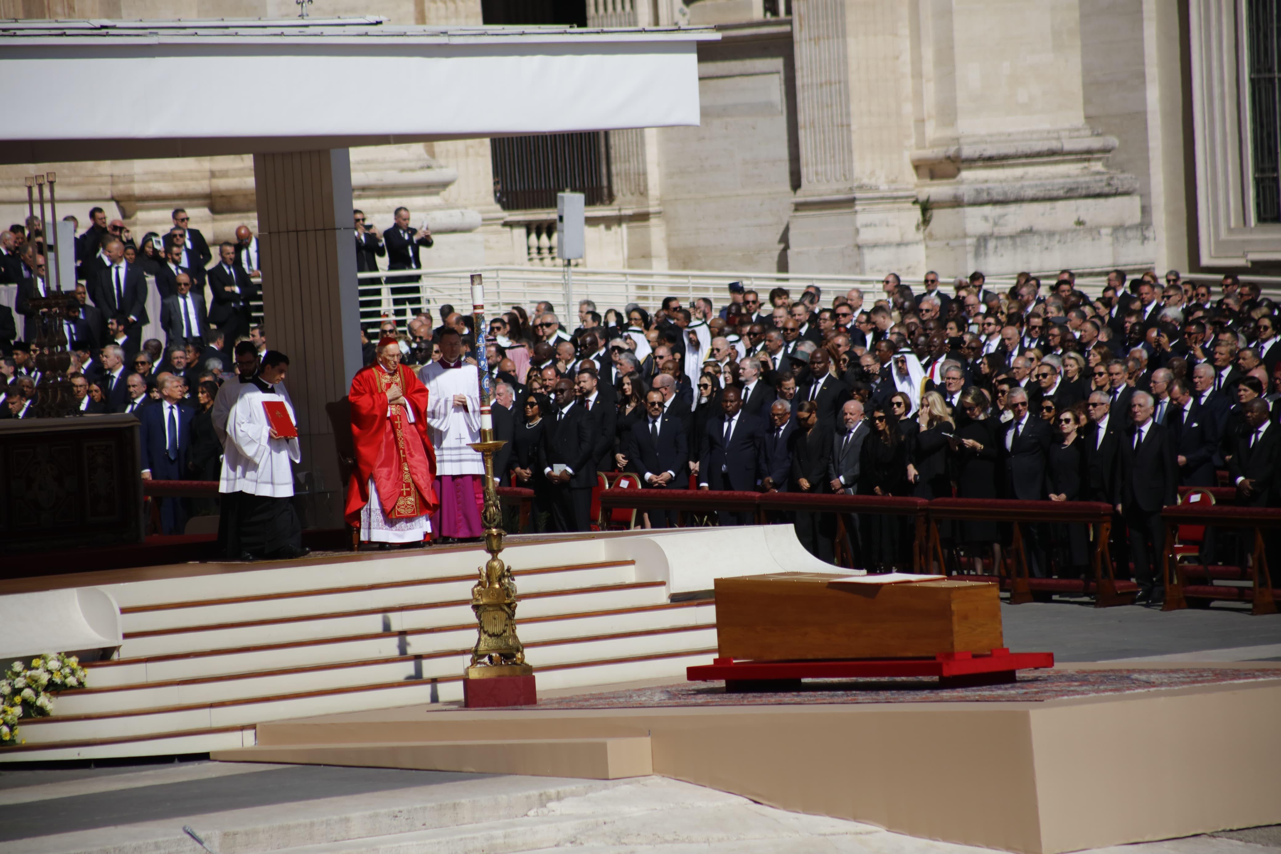 La Canciller Laura Sarabia asiste al funeral de Su Santidad el Papa Francisco