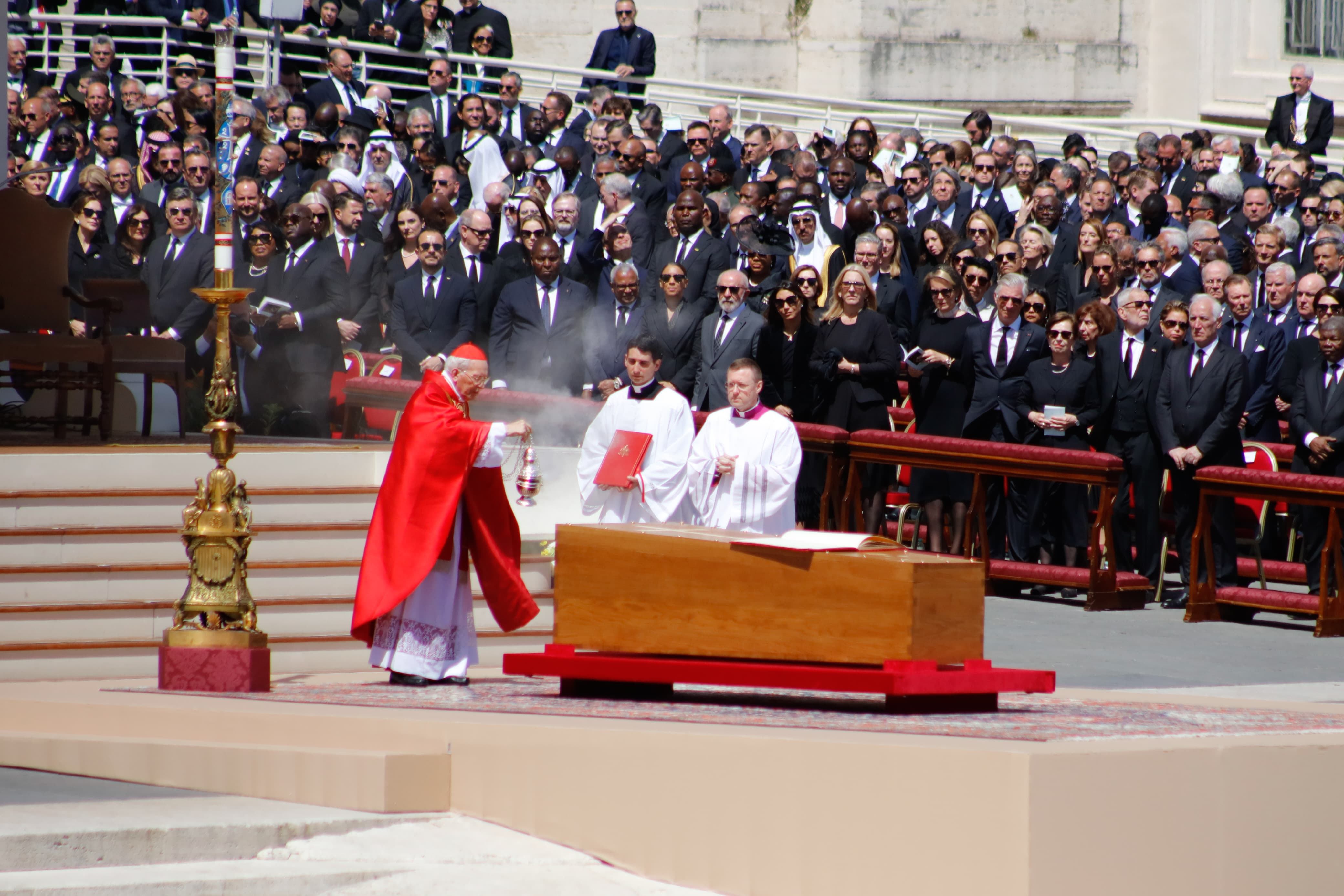 La Canciller Laura Sarabia asiste al funeral de Su Santidad el Papa Francisco