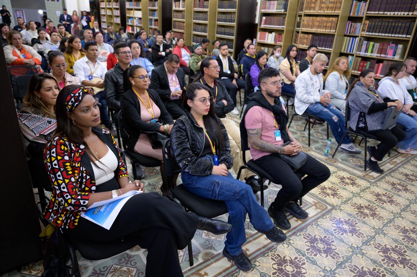En el marco de sus primeros 100 días como Canciller, Laura Sarabia invita a 100 colombianos deportados de Estados Unidos al Palacio de San Carlos