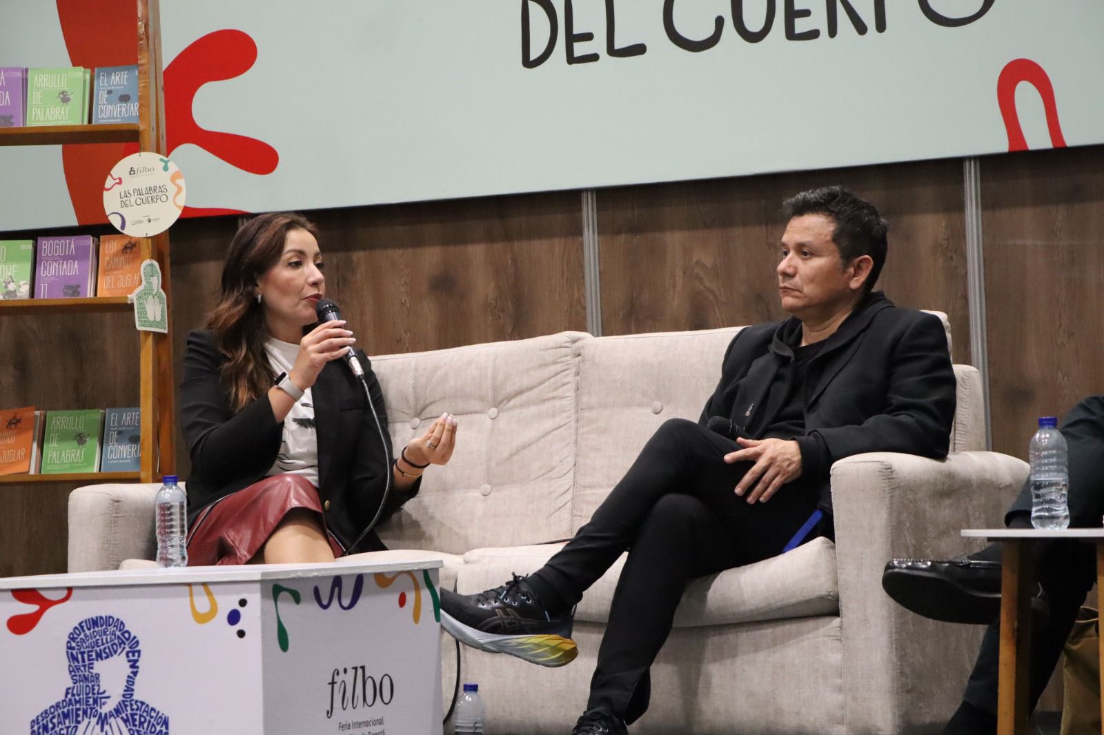 Conversatorio sobre el impacto de la edición independiente en la transformación de las narrativas nacionales