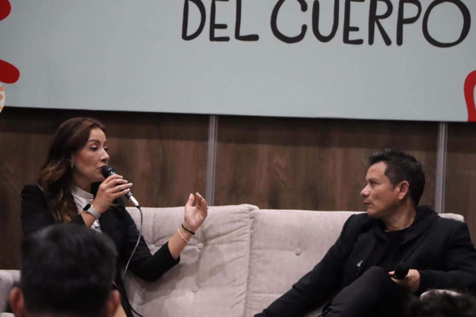 Conversatorio sobre el impacto de la edición independiente en la transformación de las narrativas nacionales