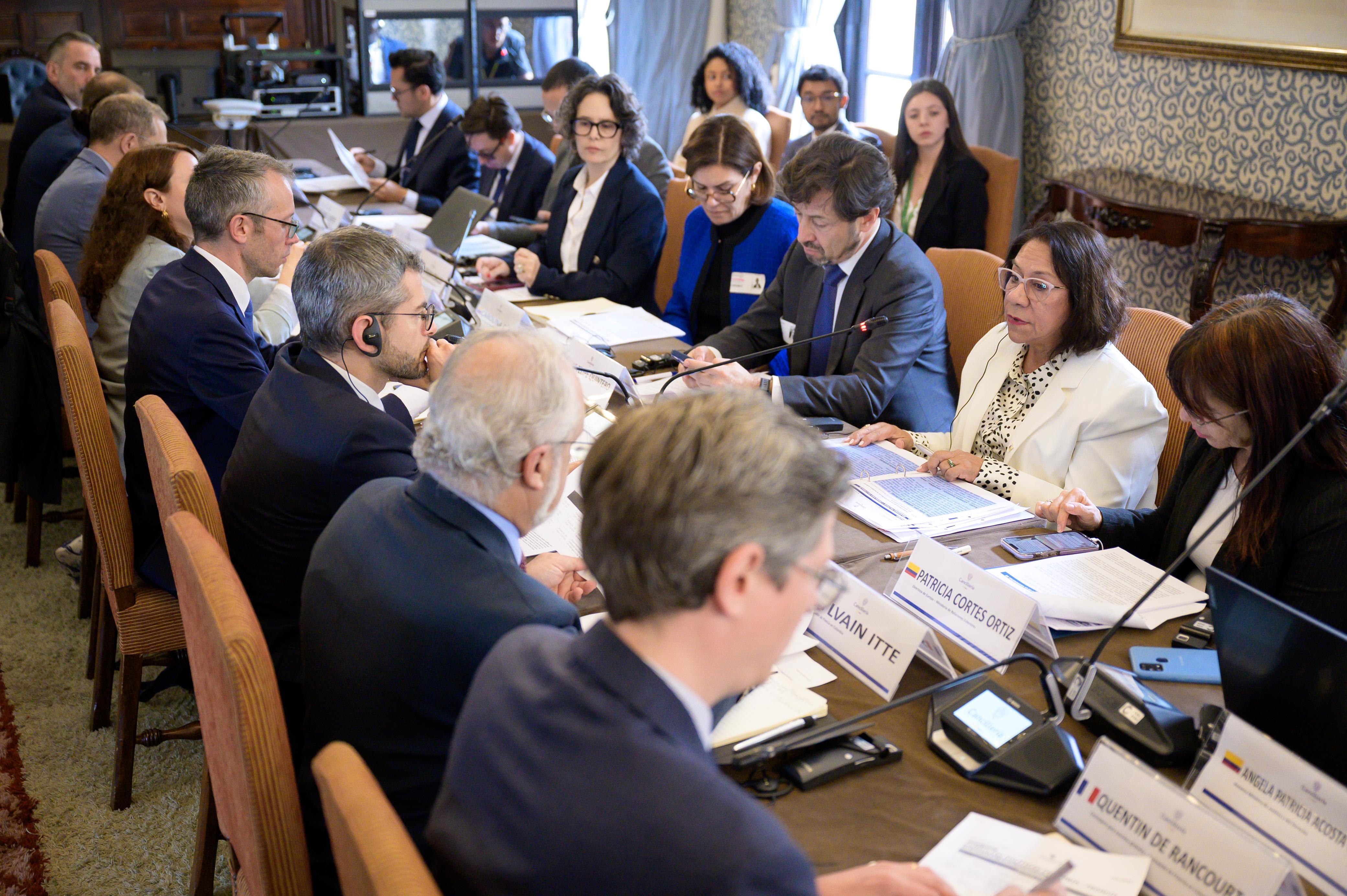 Asuntos políticos, económicos, culturales, educativos, ciencia y seguridad temas de interés durante la Reunión de Consultas Políticas entre Colombia y Francia