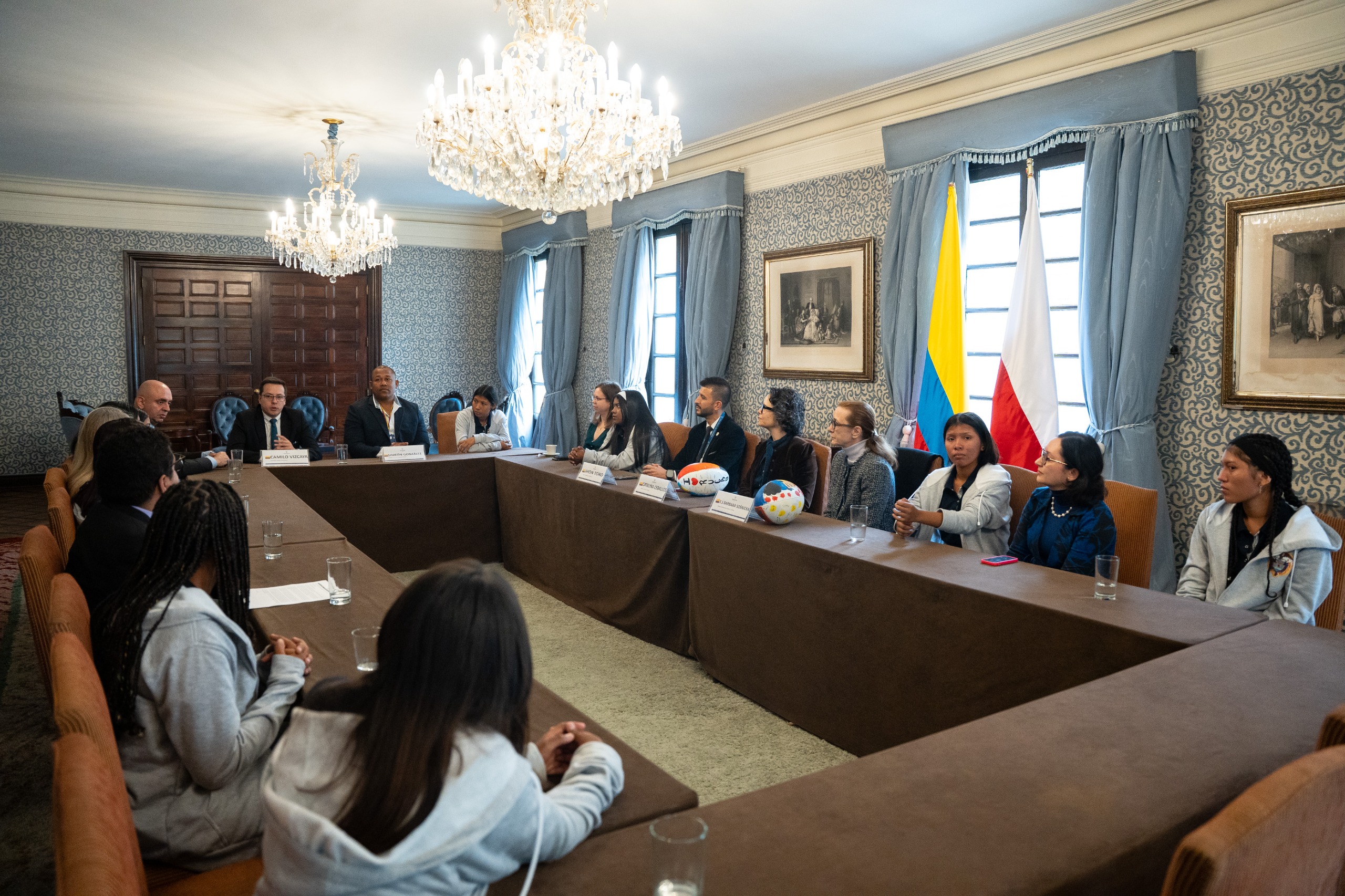 Jóvenes wayúu de Misión La Guajira representarán a Colombia en intercambio cultural en Polonia