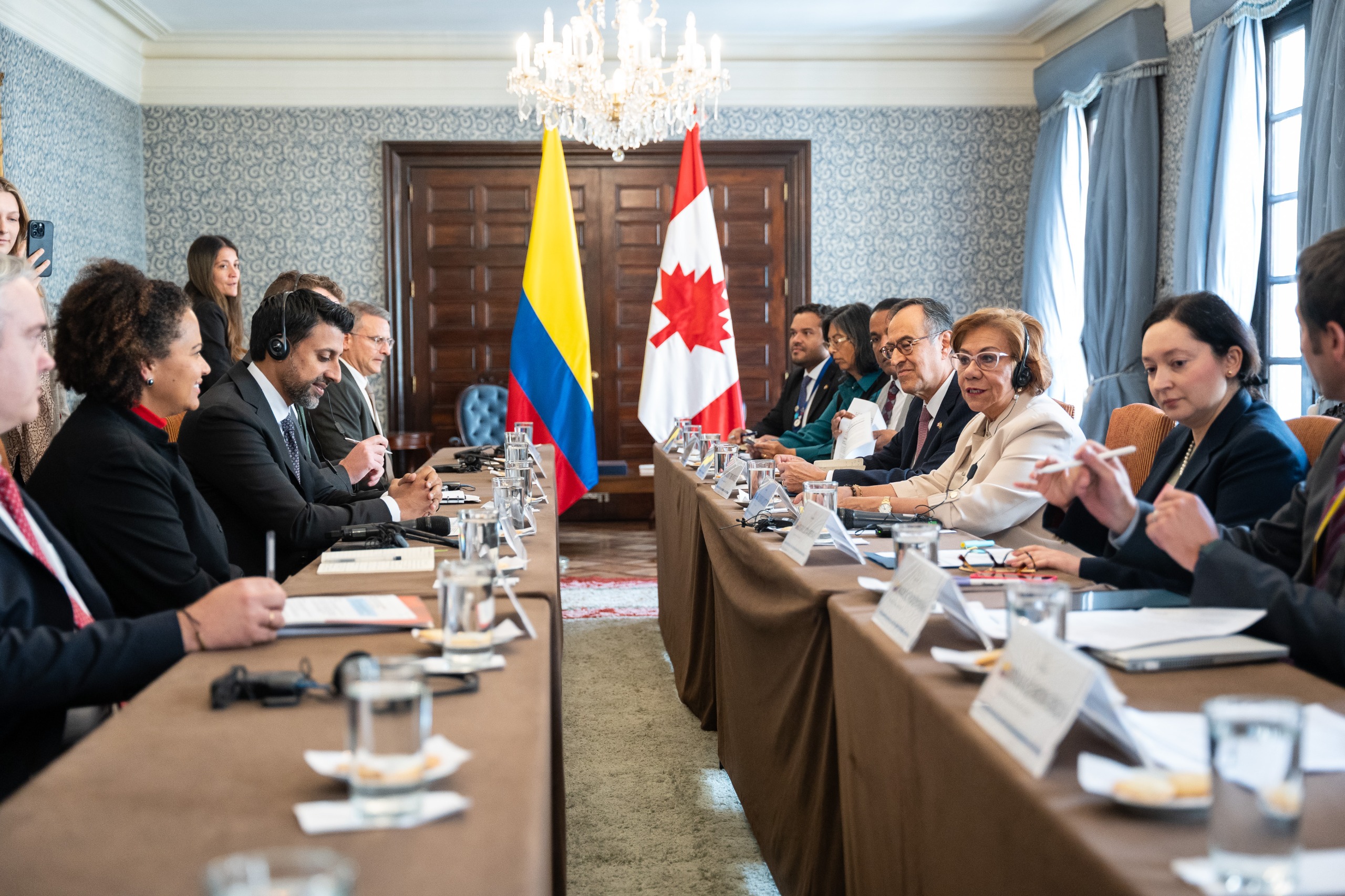 Colombia y Canadá afianzan exploran oportunidades para profundizar nuestras relaciones comerciales, de inversión y turismo