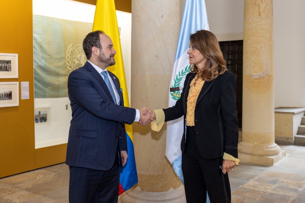 Cancilleres de Colombia y Guatemala se reúnen previo al encuentro de los presidentes de ambas naciones