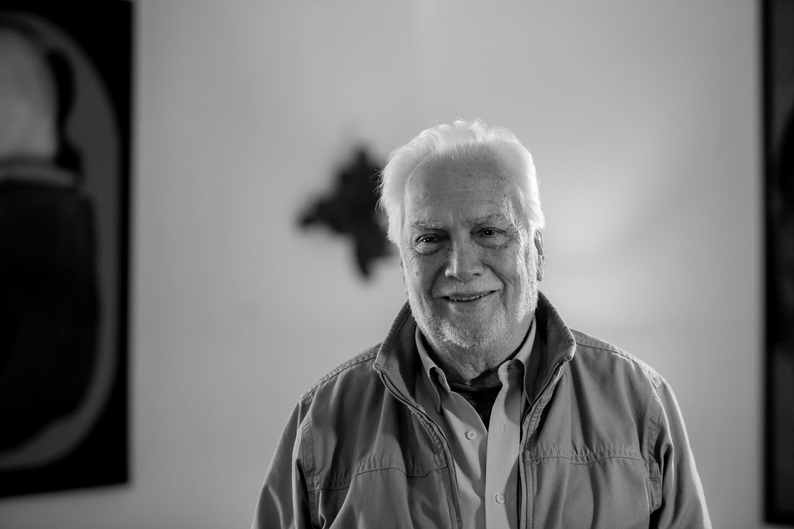 El Ministerio de Relaciones Exteriores lamenta el fallecimiento a los 88 años del arquitecto colombiano César Barney, en Brasilia 