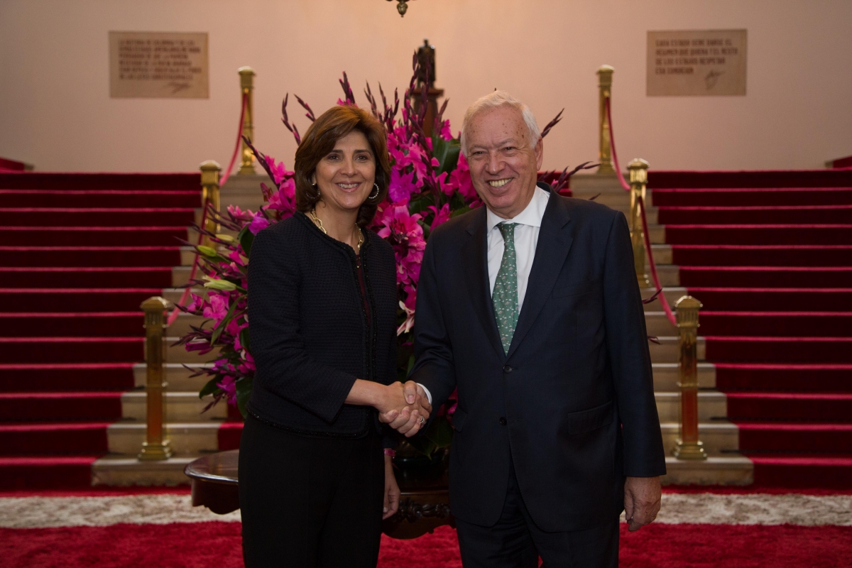 reunion María Ángela Holguín - José Manuel García-Margallo