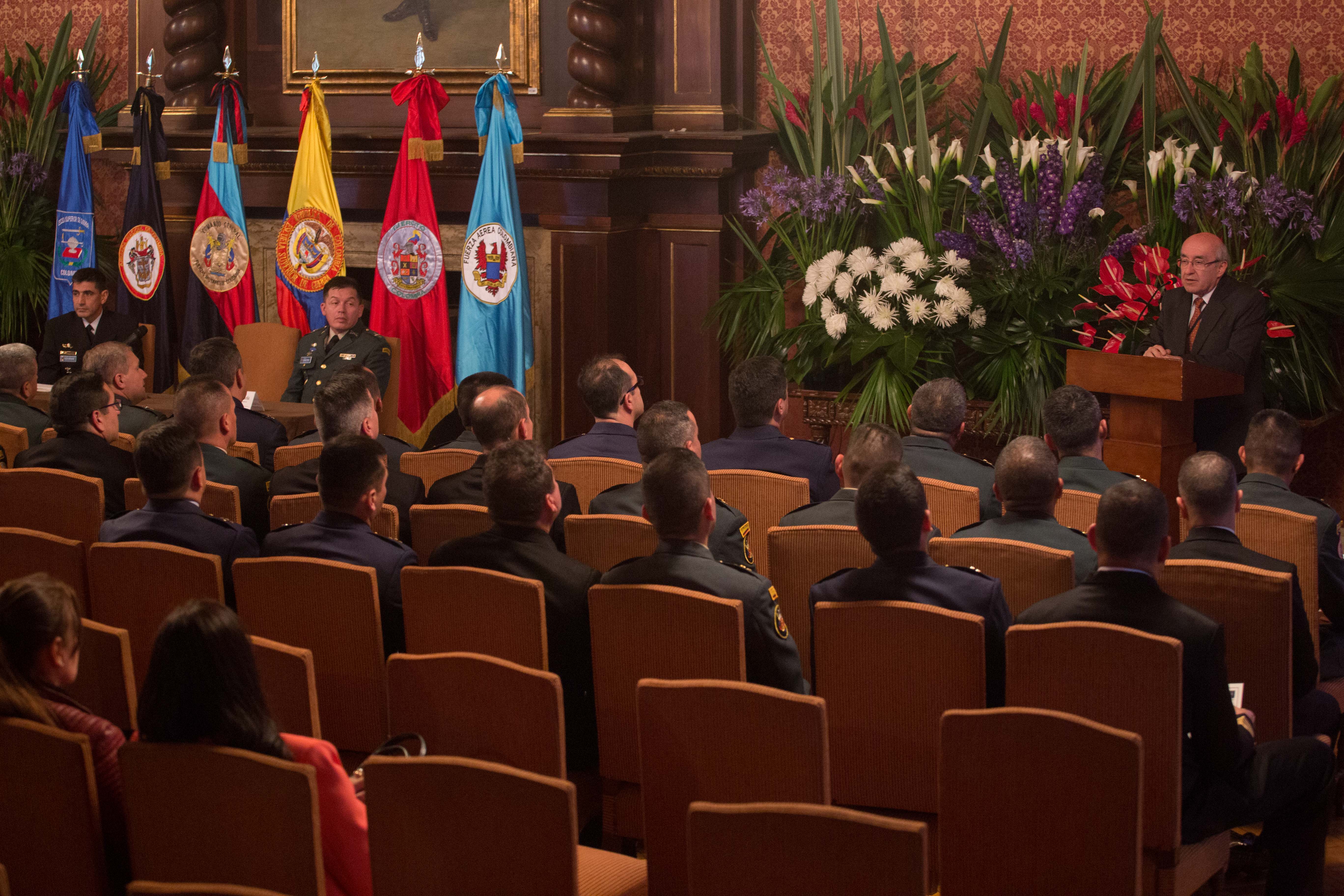 Director de la Academia Diplomática presidió clausura del tercer módulo del Curso para Agregados Militares - CAMI I - 2018