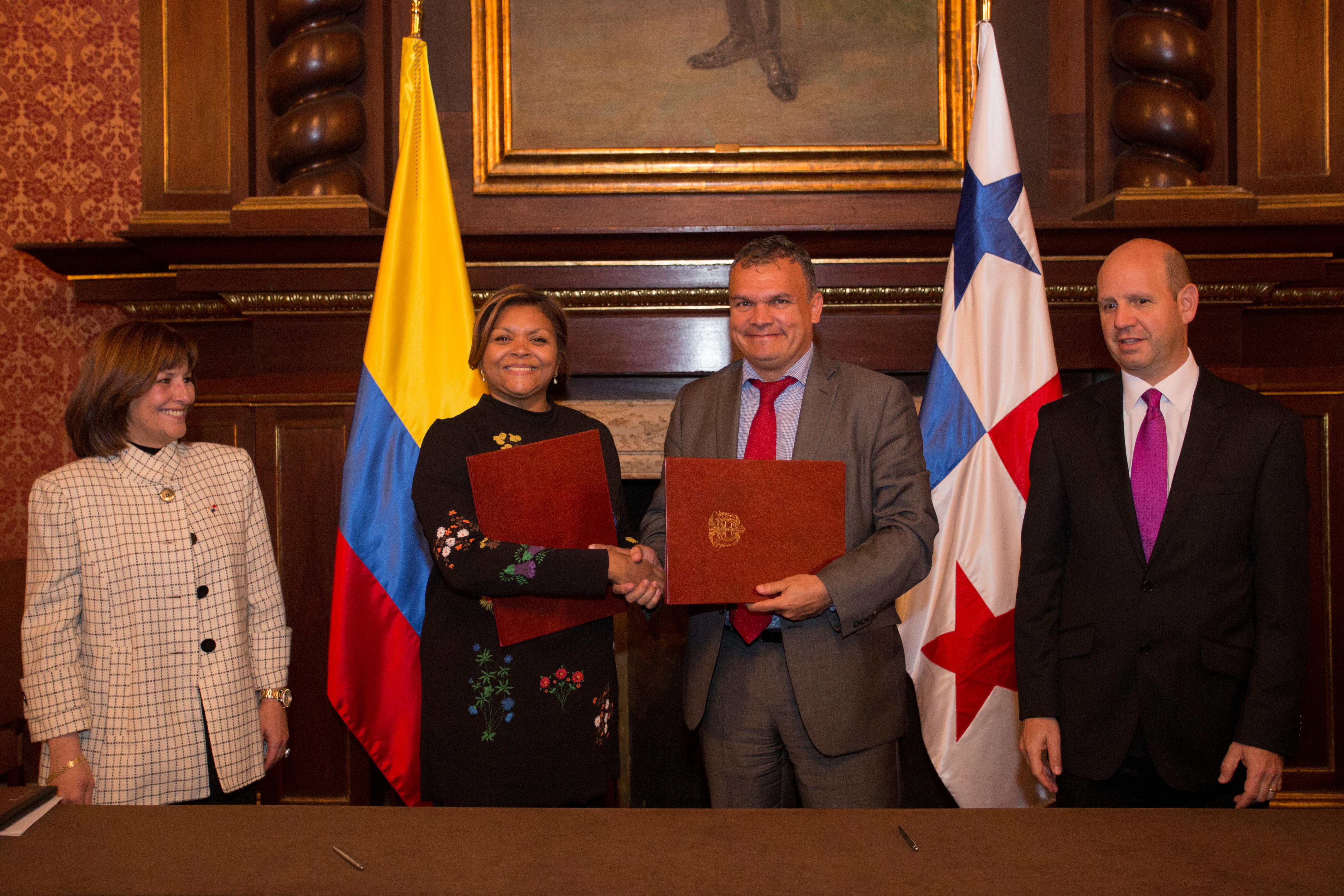 Colombia y Panamá revisaron compromisos de la XVII Comisión de Vecindad e Integración