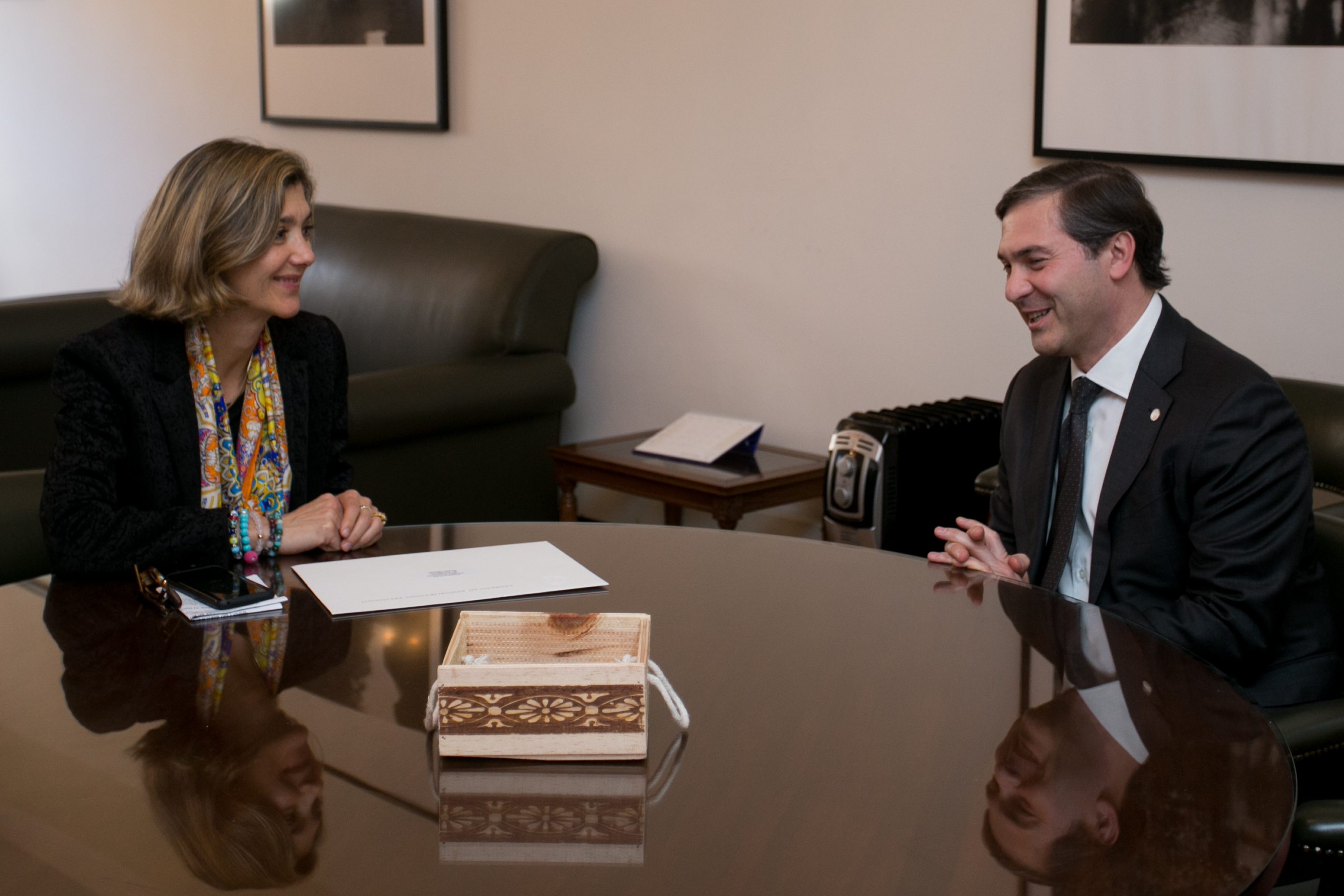 Viceministra Patti Londoño se reunió con el Embajador Ilgar Mukhtarov, enviado especial del Presidente de Azerbaiyán