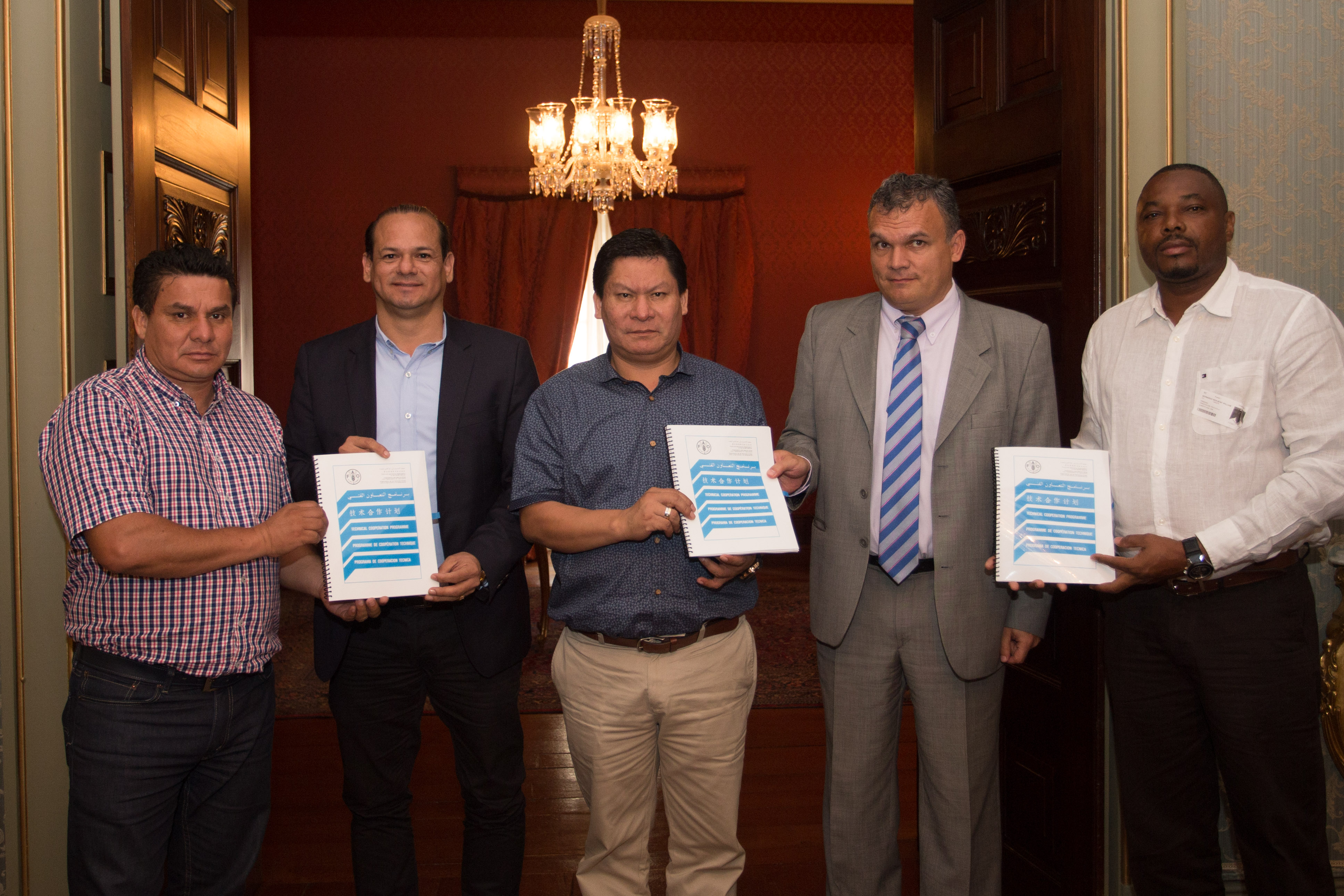 Cancillería y FAO firman convenio para contribuir al desarrollo social y económico de los municipios fronterizos
