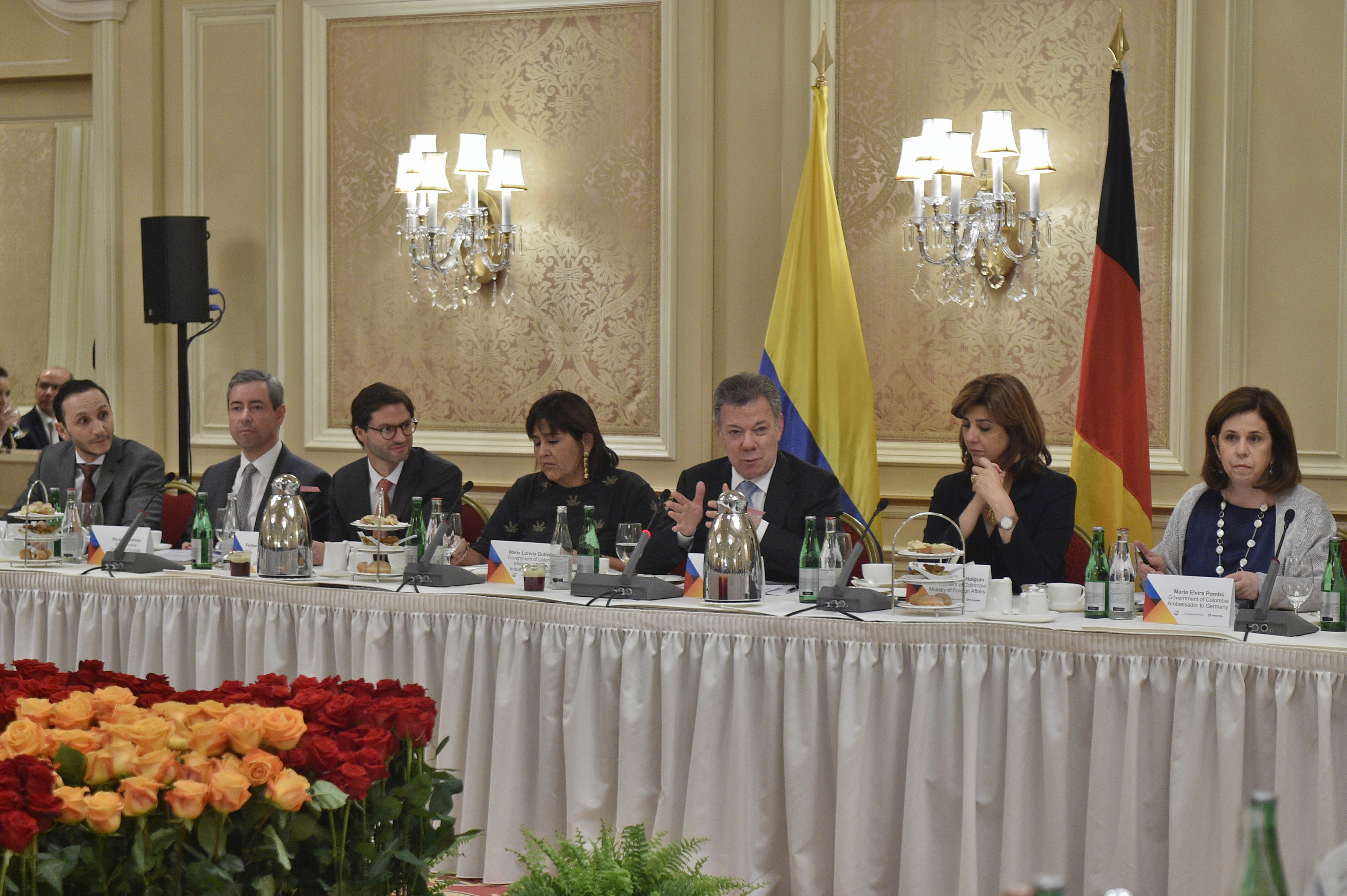 La Canciller Holguín acompañó al Presidente Santos en su encuentro con empresarios alemanes 