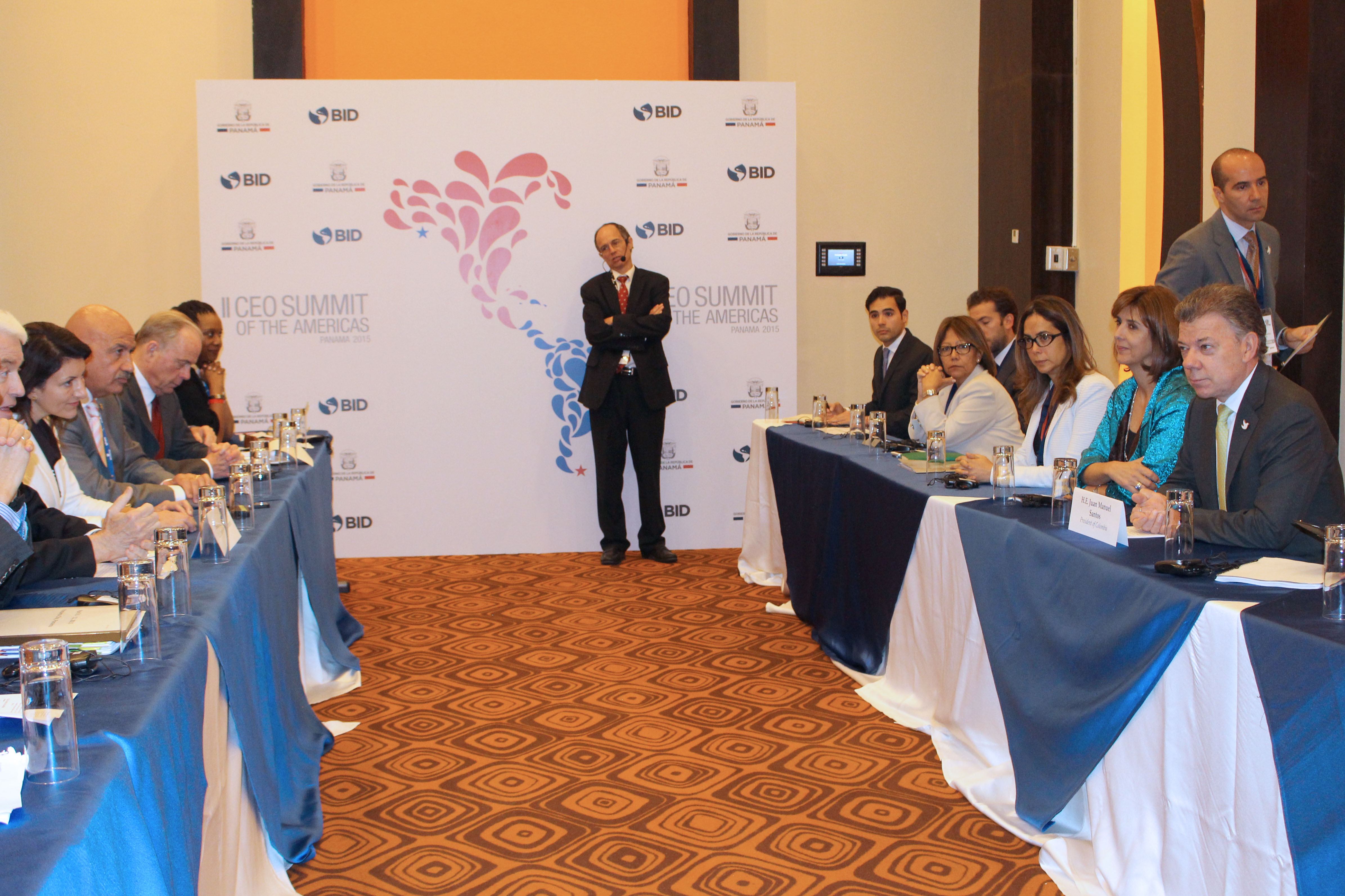 encuentro con empresarios estadounidenses