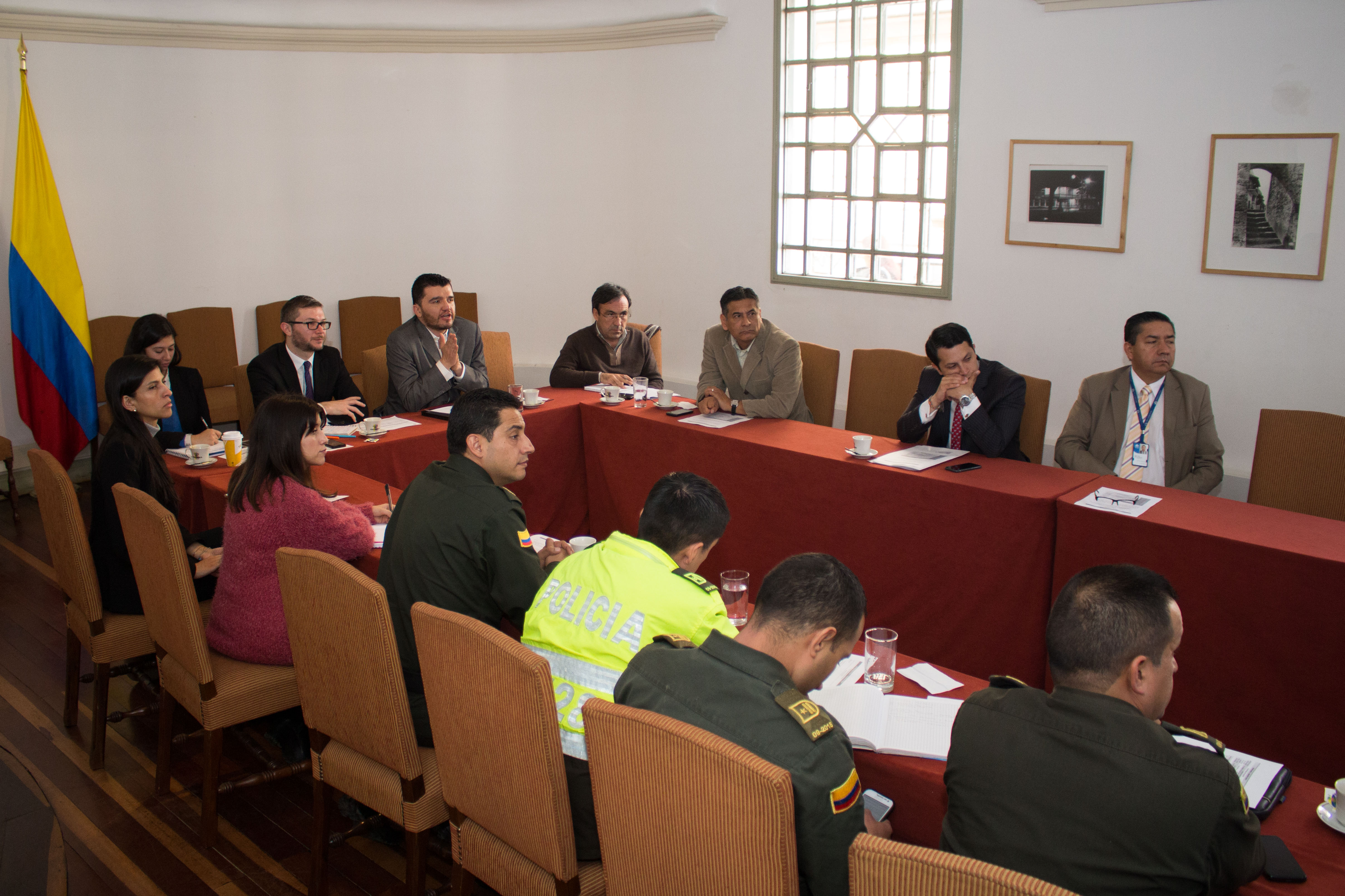 Colombia avanza en la articulación interinstitucional para la aplicación del Convenio para el Control del Tabaco