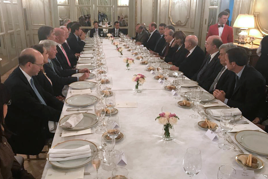Canciller Holguín presidió un almuerzo con empresarios argentinos