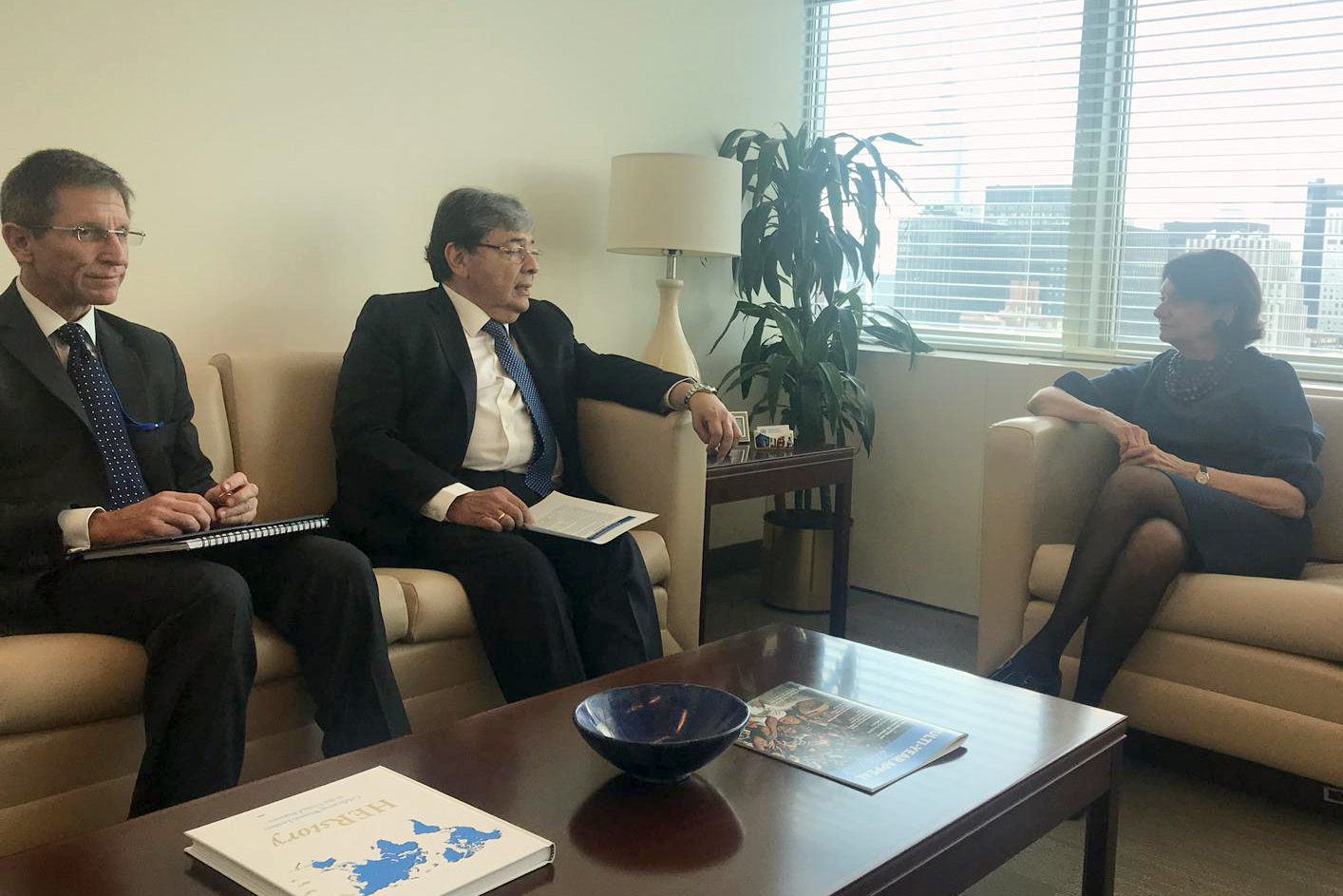 Encuentro del Canciller Carlos Holmes Trujillo con la Secretaria General Adjunta para Asuntos Políticos, Rosemay DiCarlo, en las Naciones Unidas