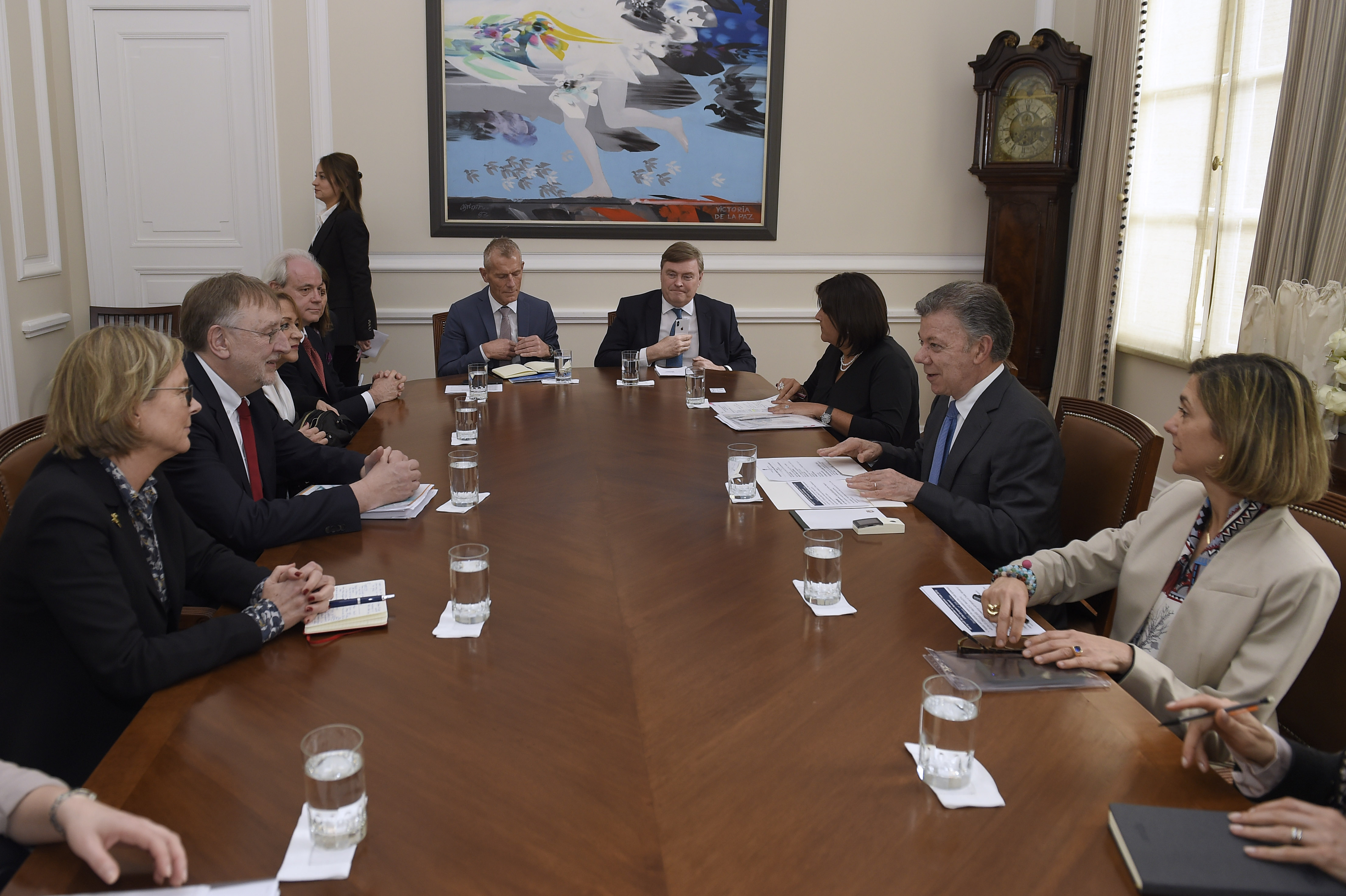 Viceministra Londoño participó en la reunión que sostuvo el Presidente Santos con la Delegación de Comercio Internacional del Parlamento Europeo
