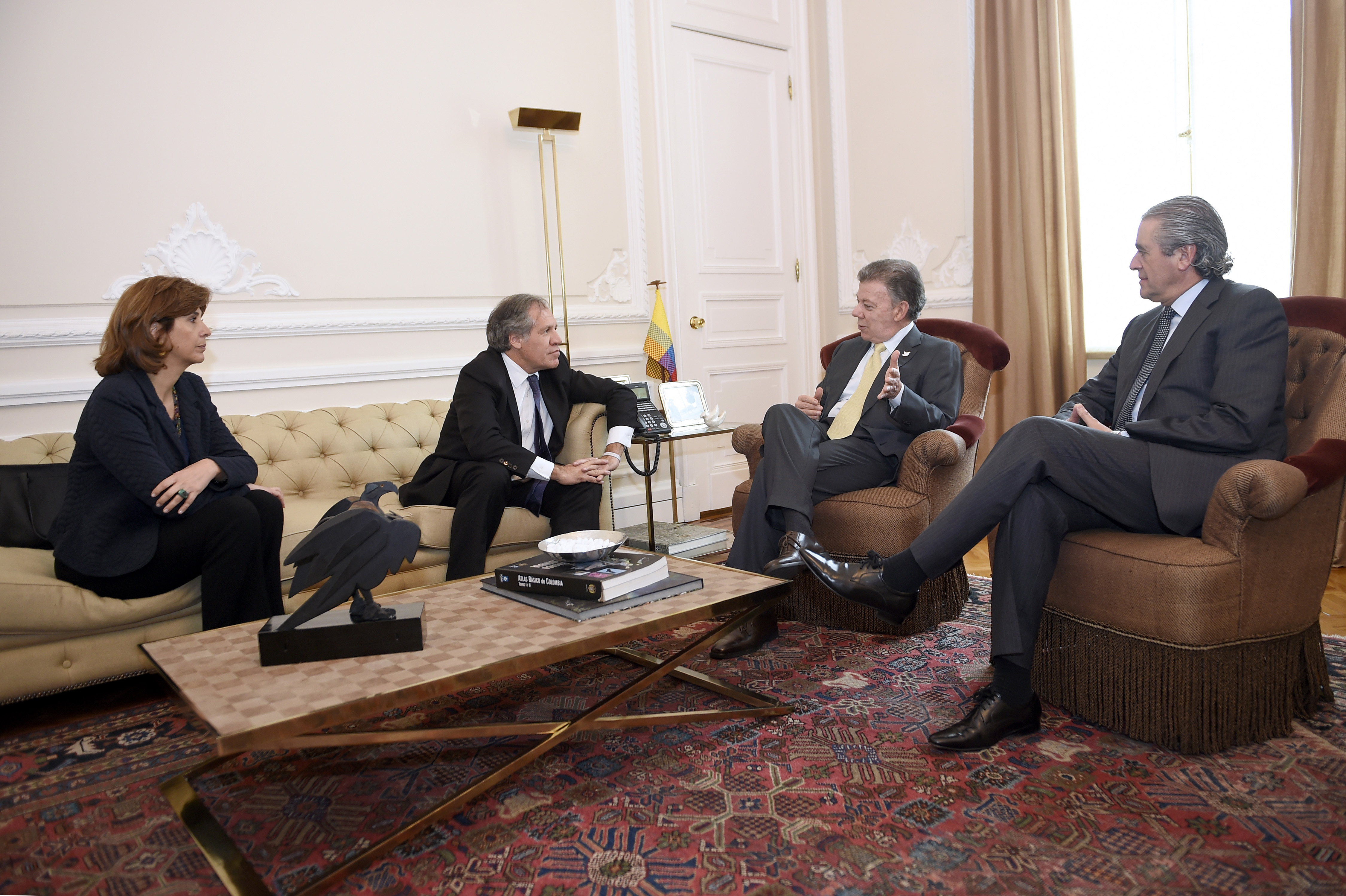 Canciller María Ángela Holguín participó en la reunión que sostuvo l Presidente Juan Manuel Santos con el Secretario General de la Organización de Estados Americanos (OEA), Luis Almagro